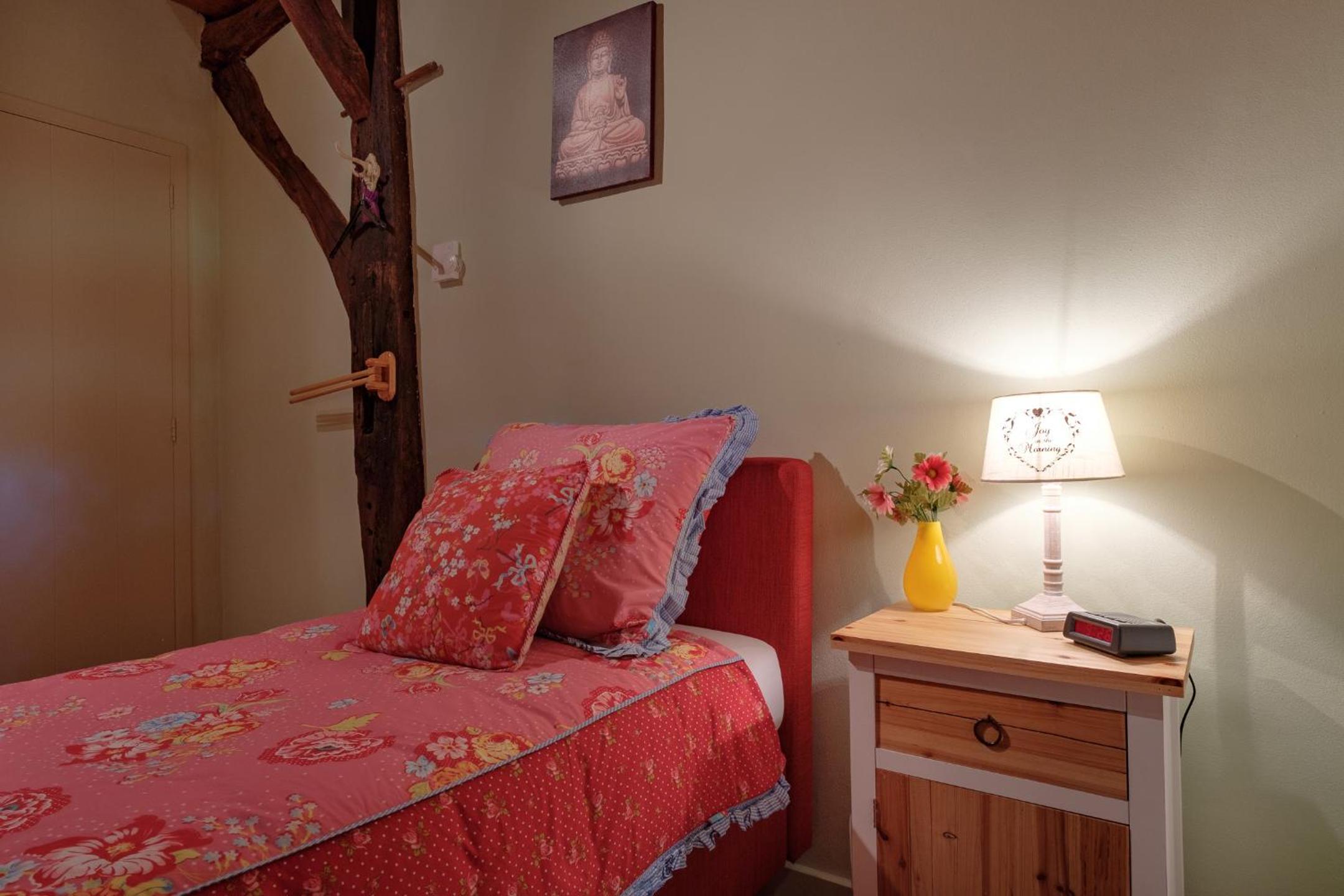 Single Room photo 2