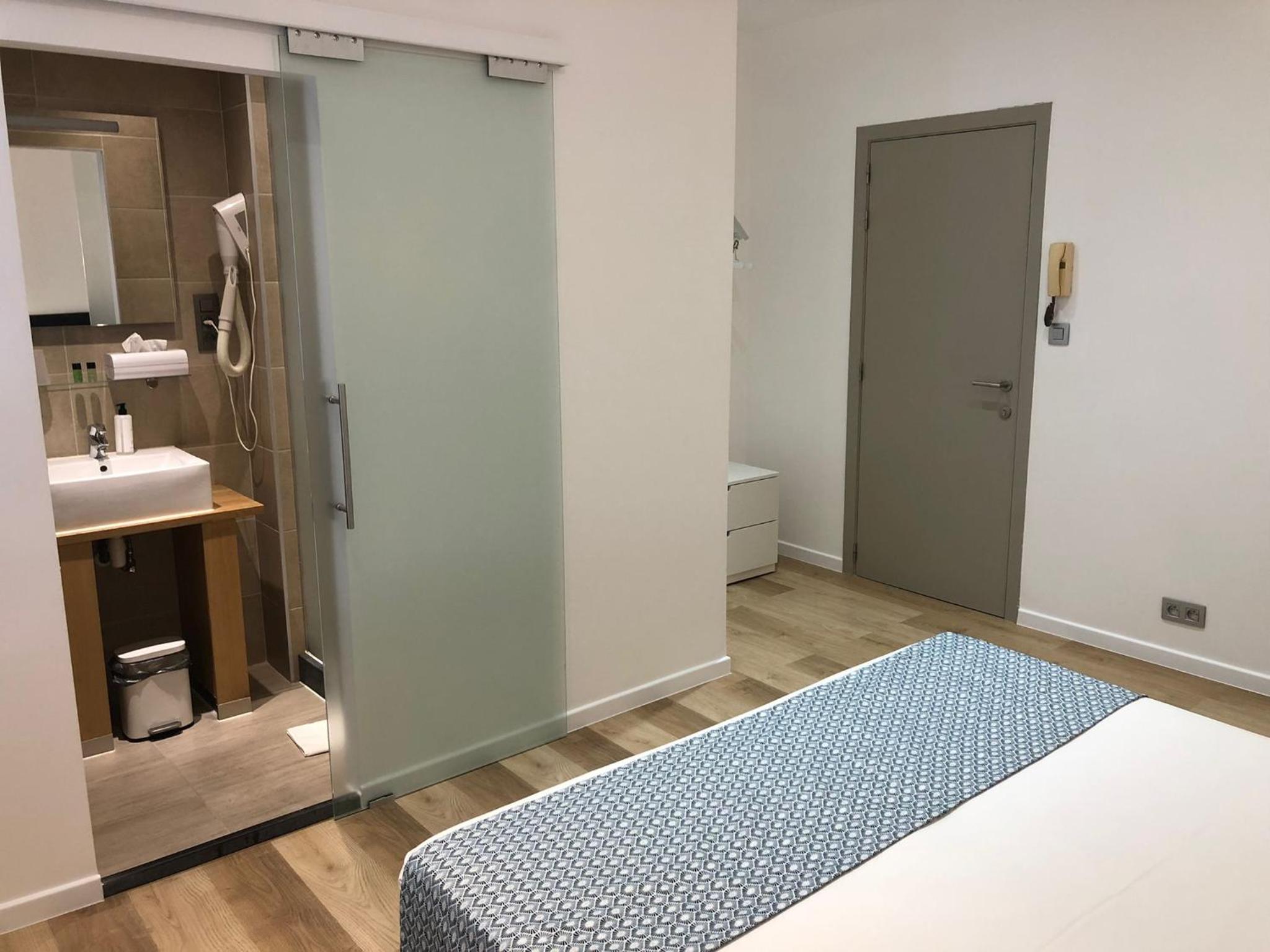 Superior Double or Twin Room - Photo 4