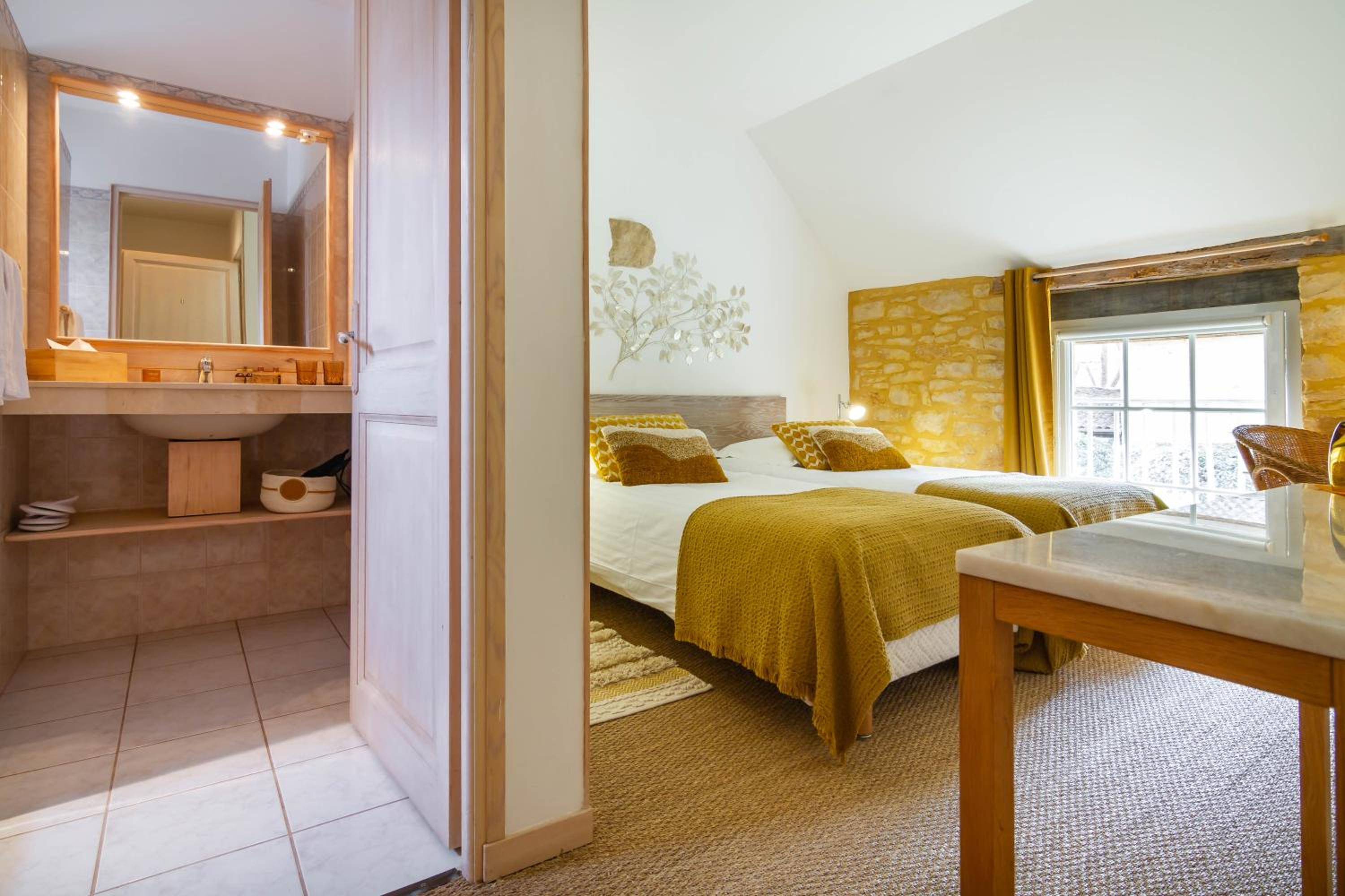 Comfort Double Room - Photo 12
