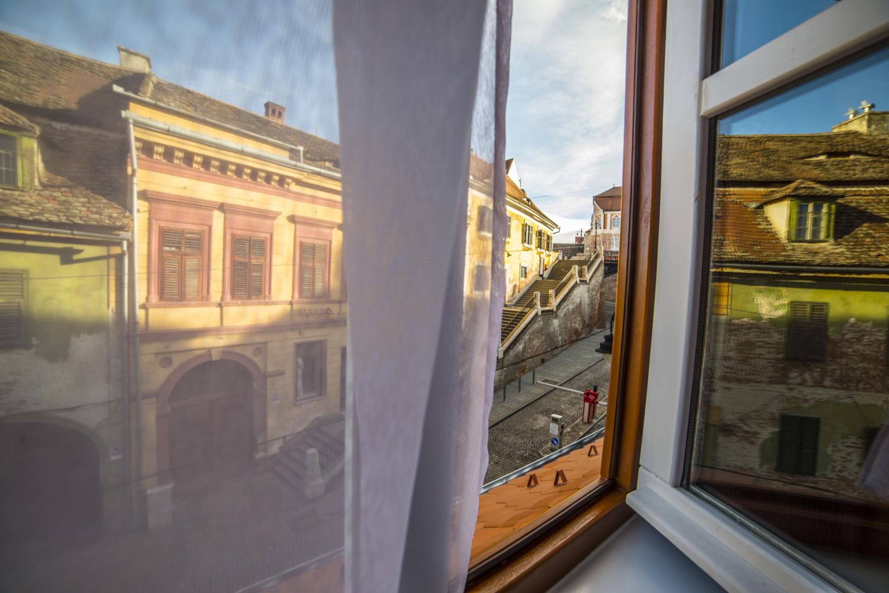 Standard Double Room with view to Liars Bridge  - Photo 10