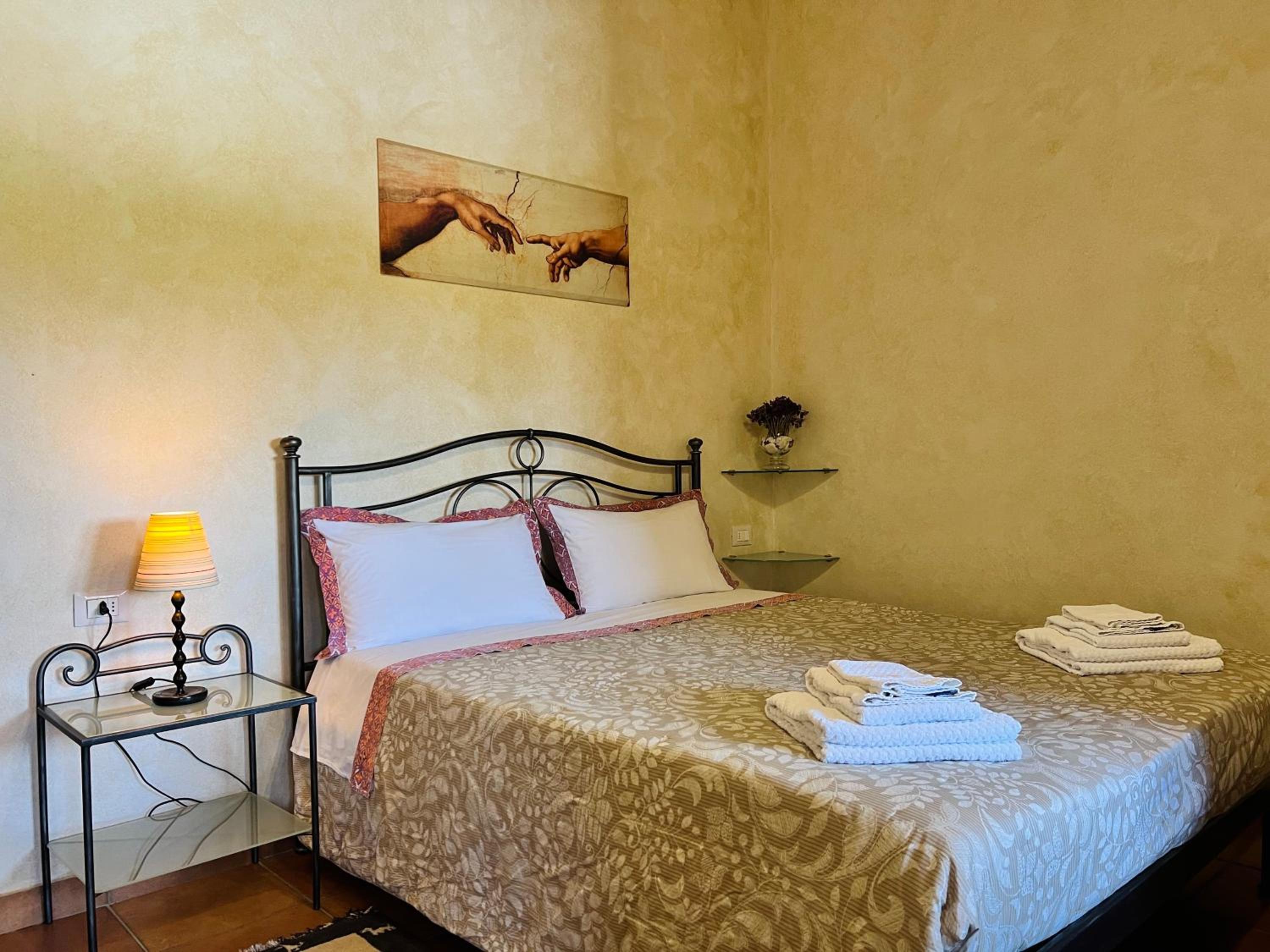 Double Room with Private Bathroom photo 1