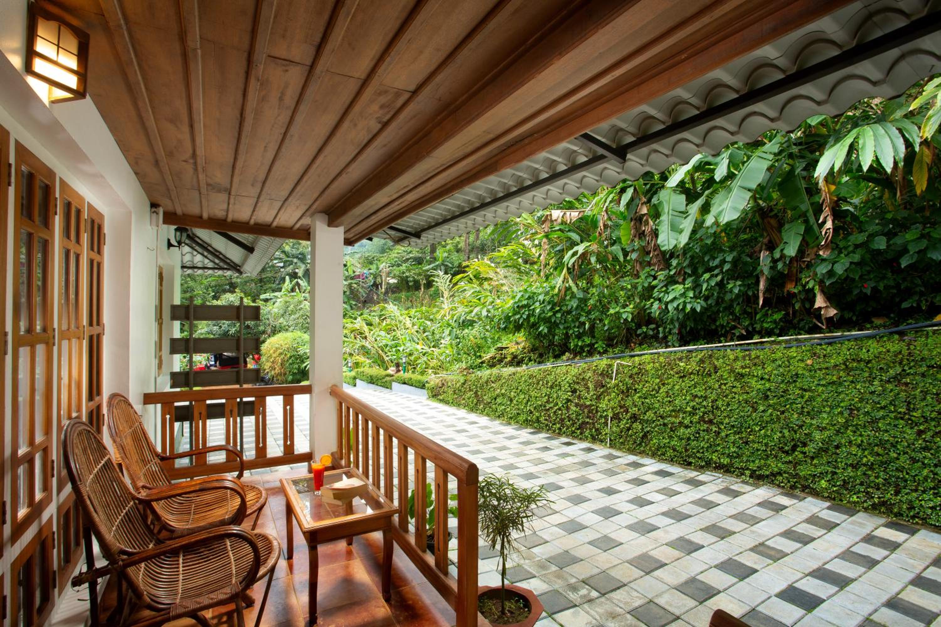 Deluxe Cardamom Room photo 3
