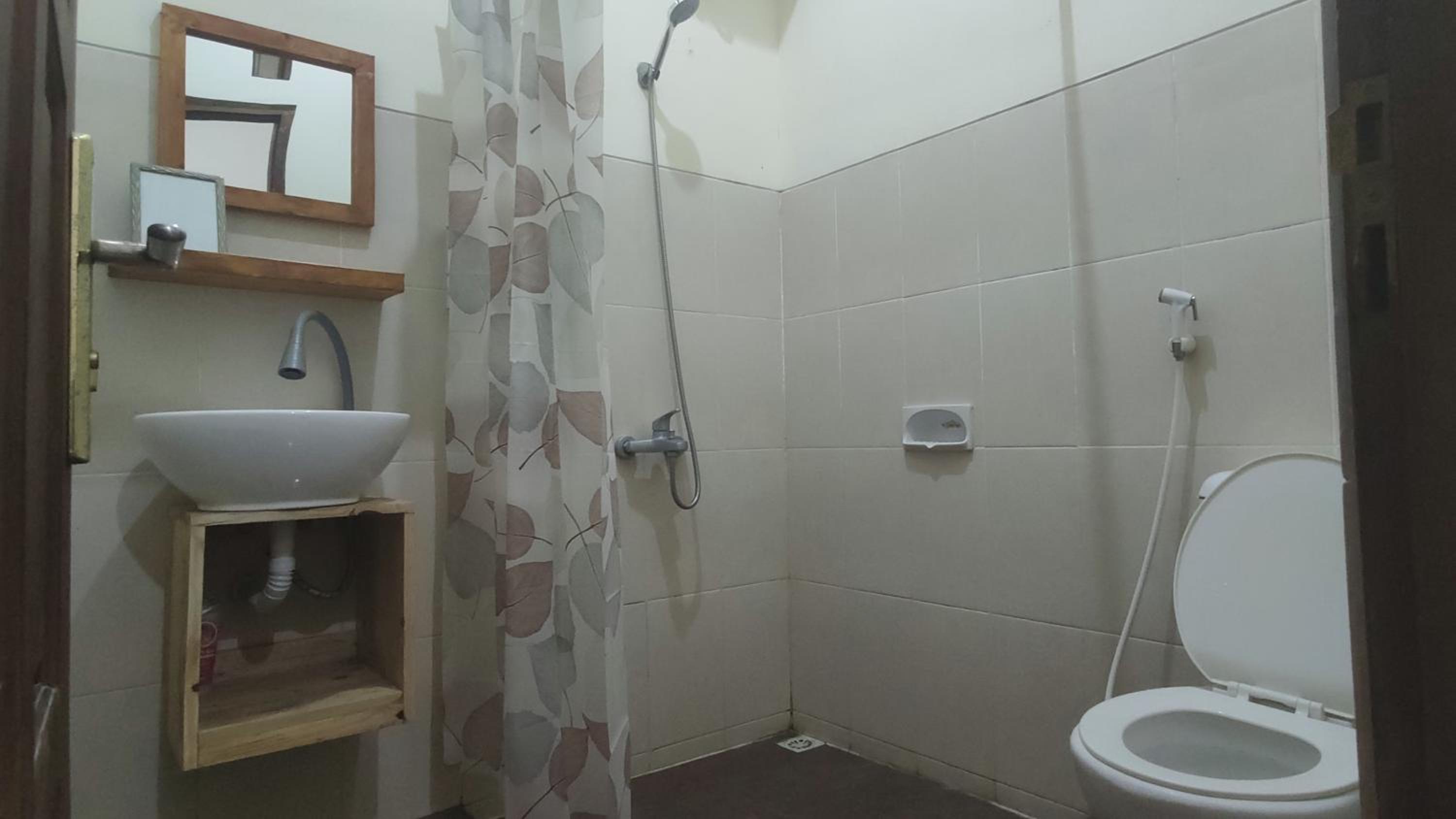 Two-Bedroom House - Photo 5