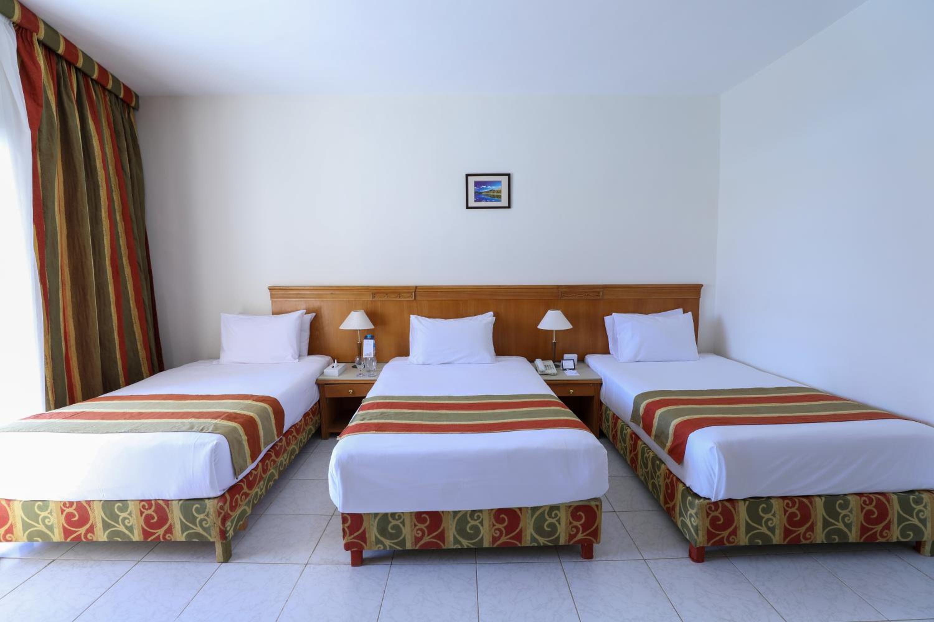 Triple Room with Pool View