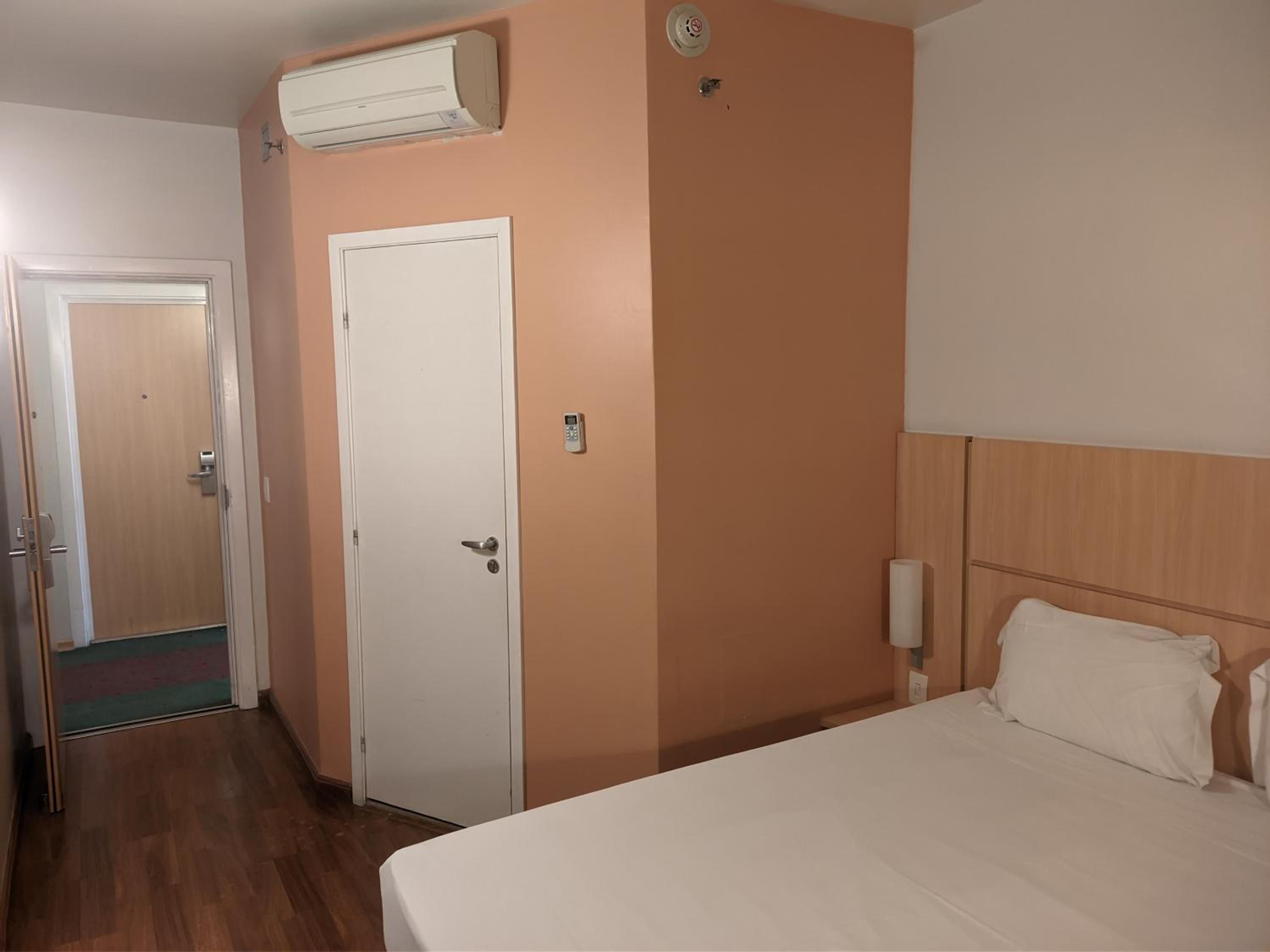 Standard Double Room with Extra Bed photo 3