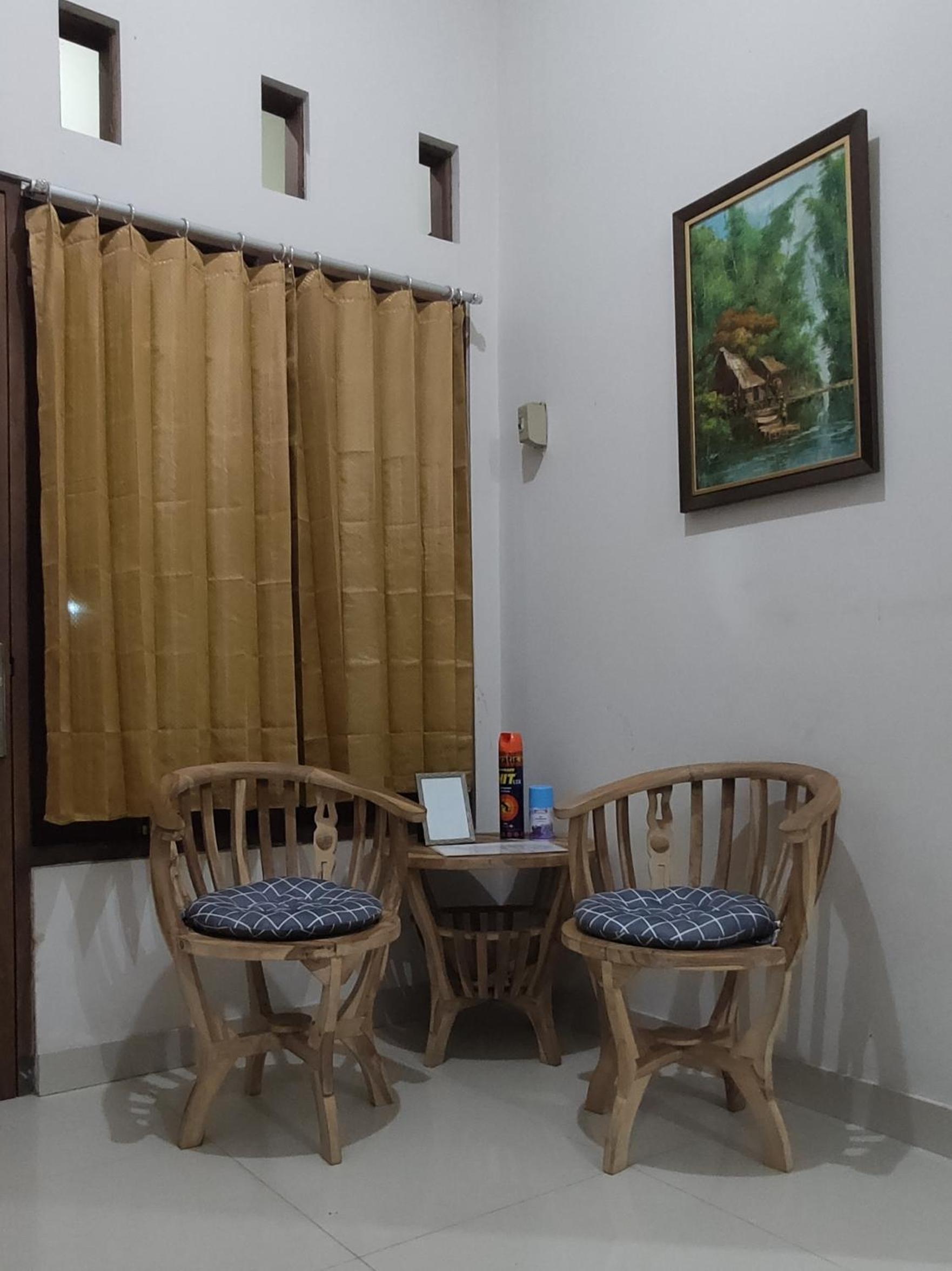 Two-Bedroom House - Photo 3