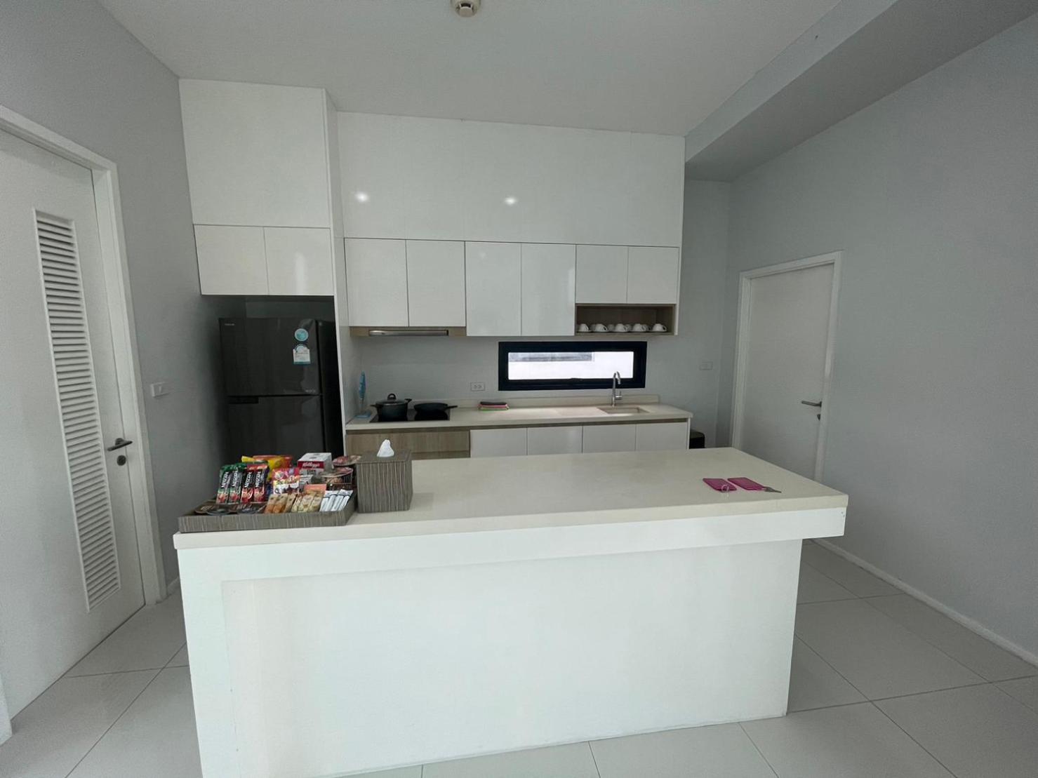 Villa with Private Pool - Photo 15