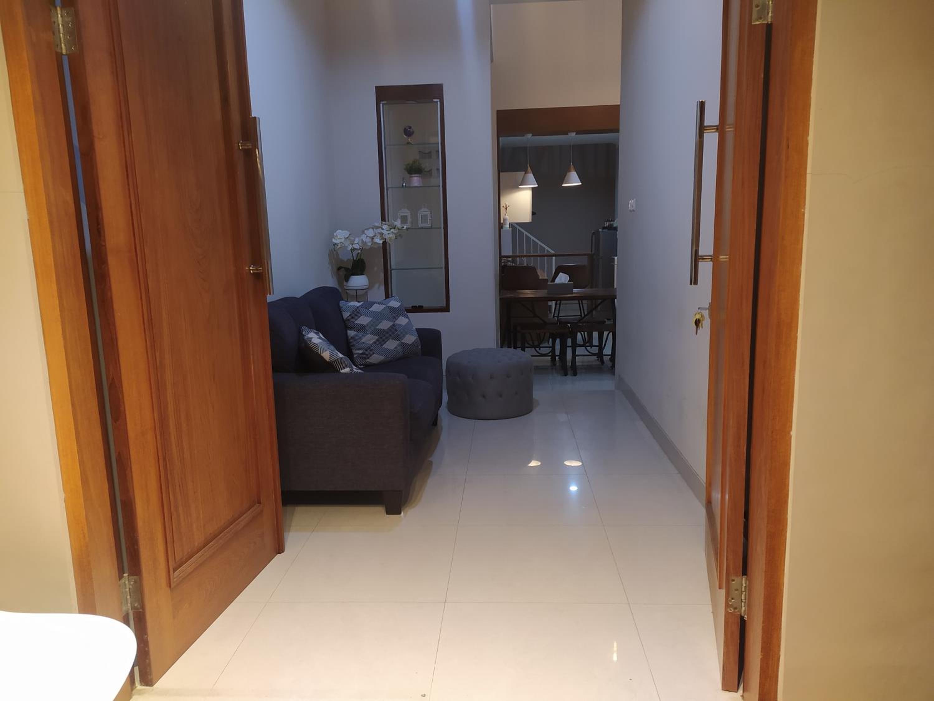 Four-Bedroom House - Photo 7