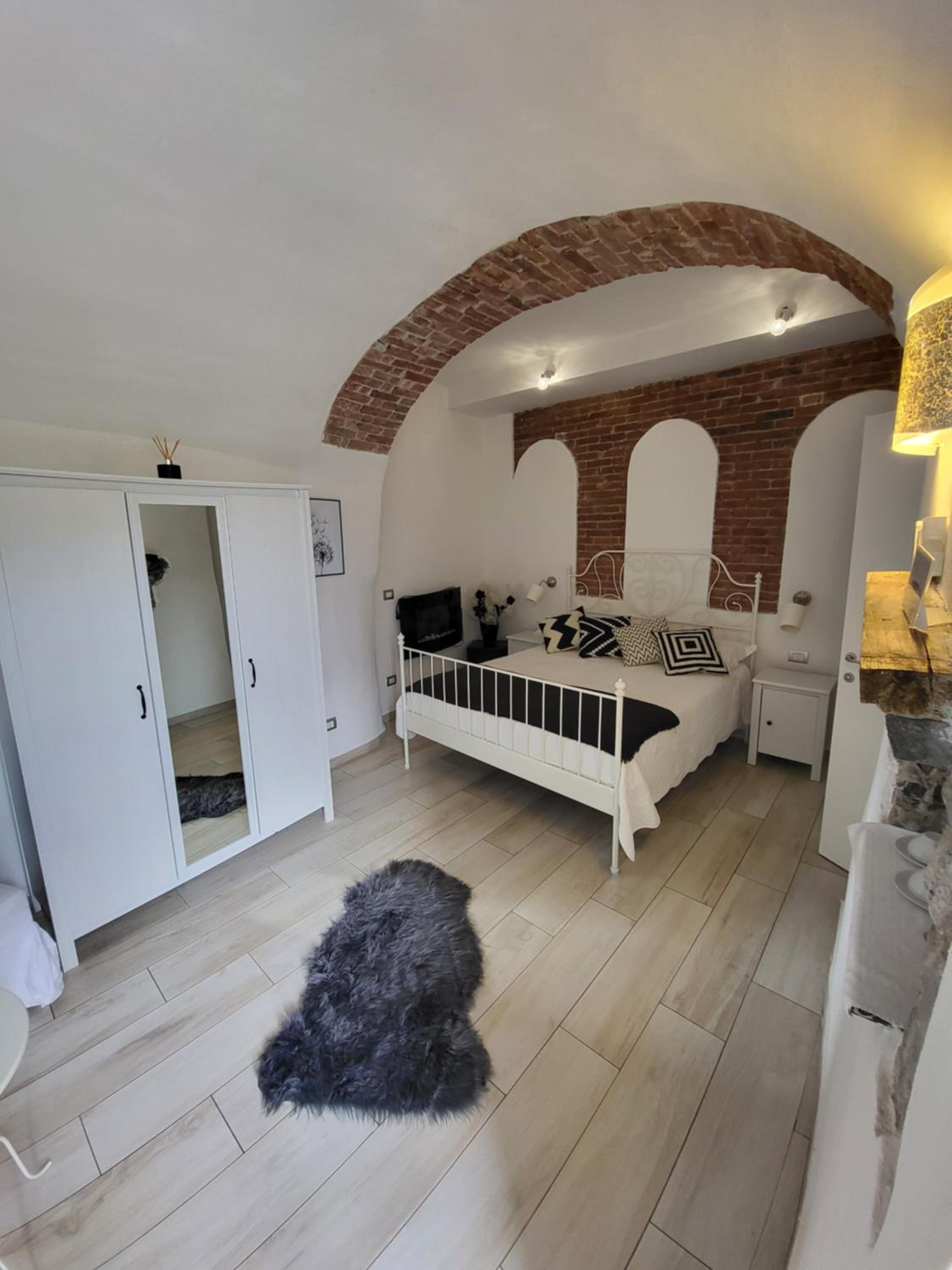 Deluxe Double Room  - Photo 21