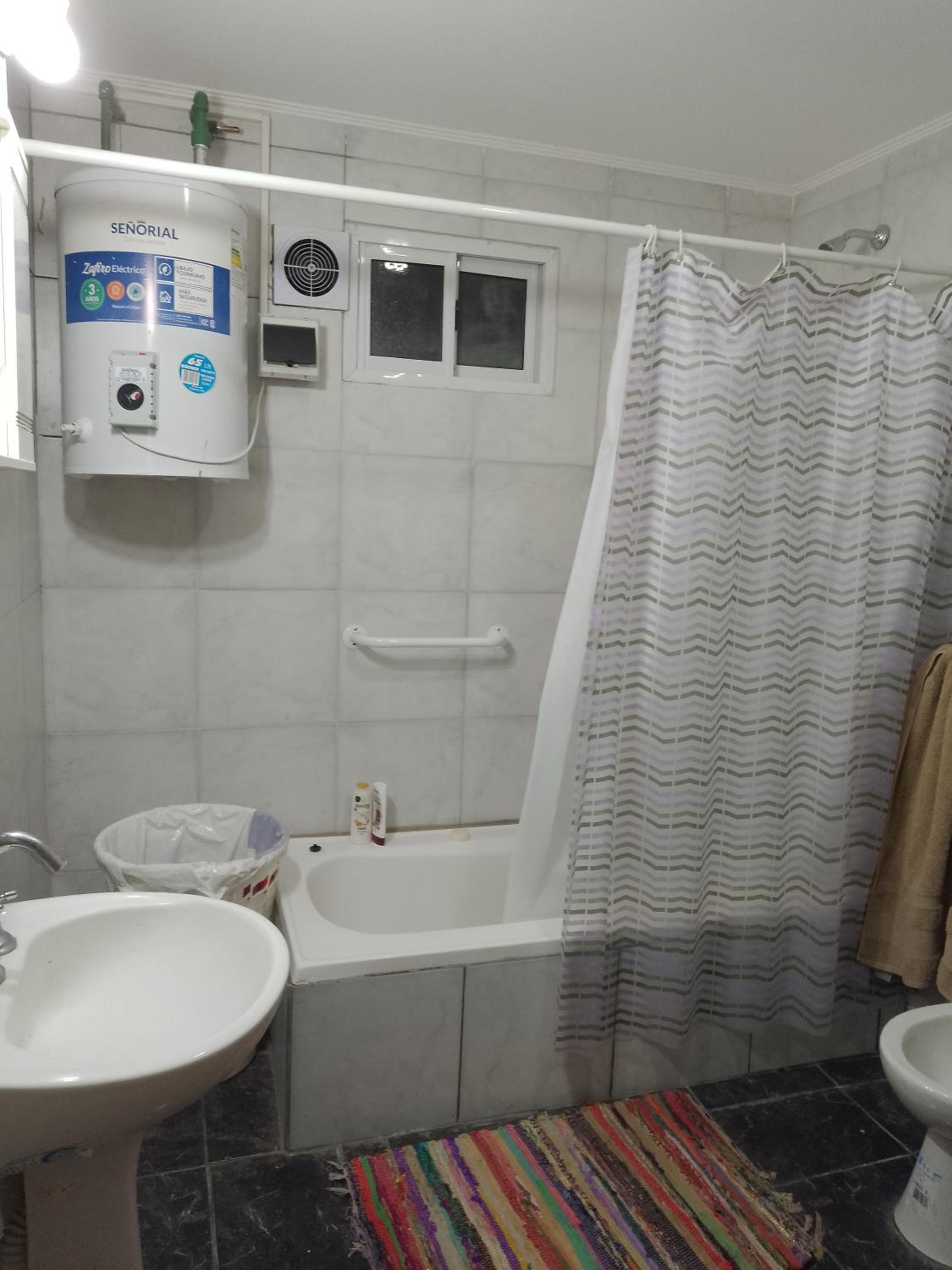One-Bedroom House photo 2