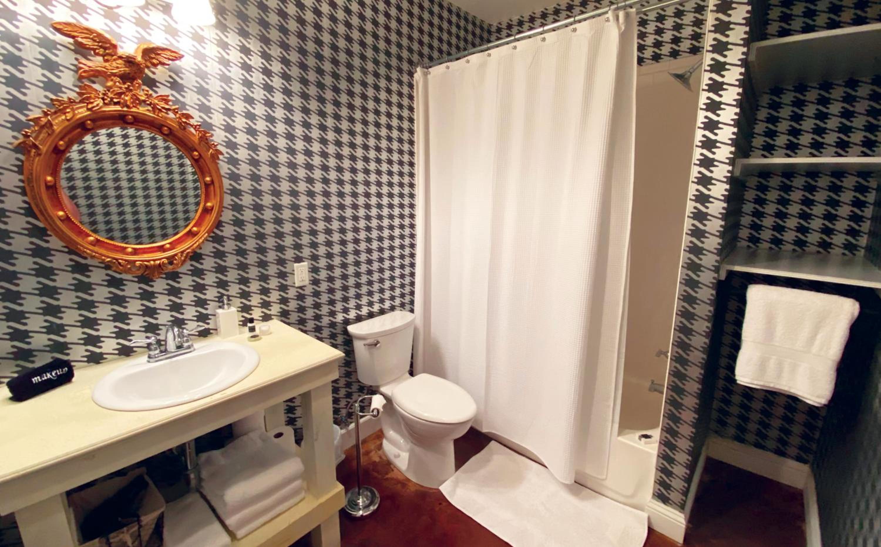 Double or Twin Room with Private External Bathroom - Photo 4