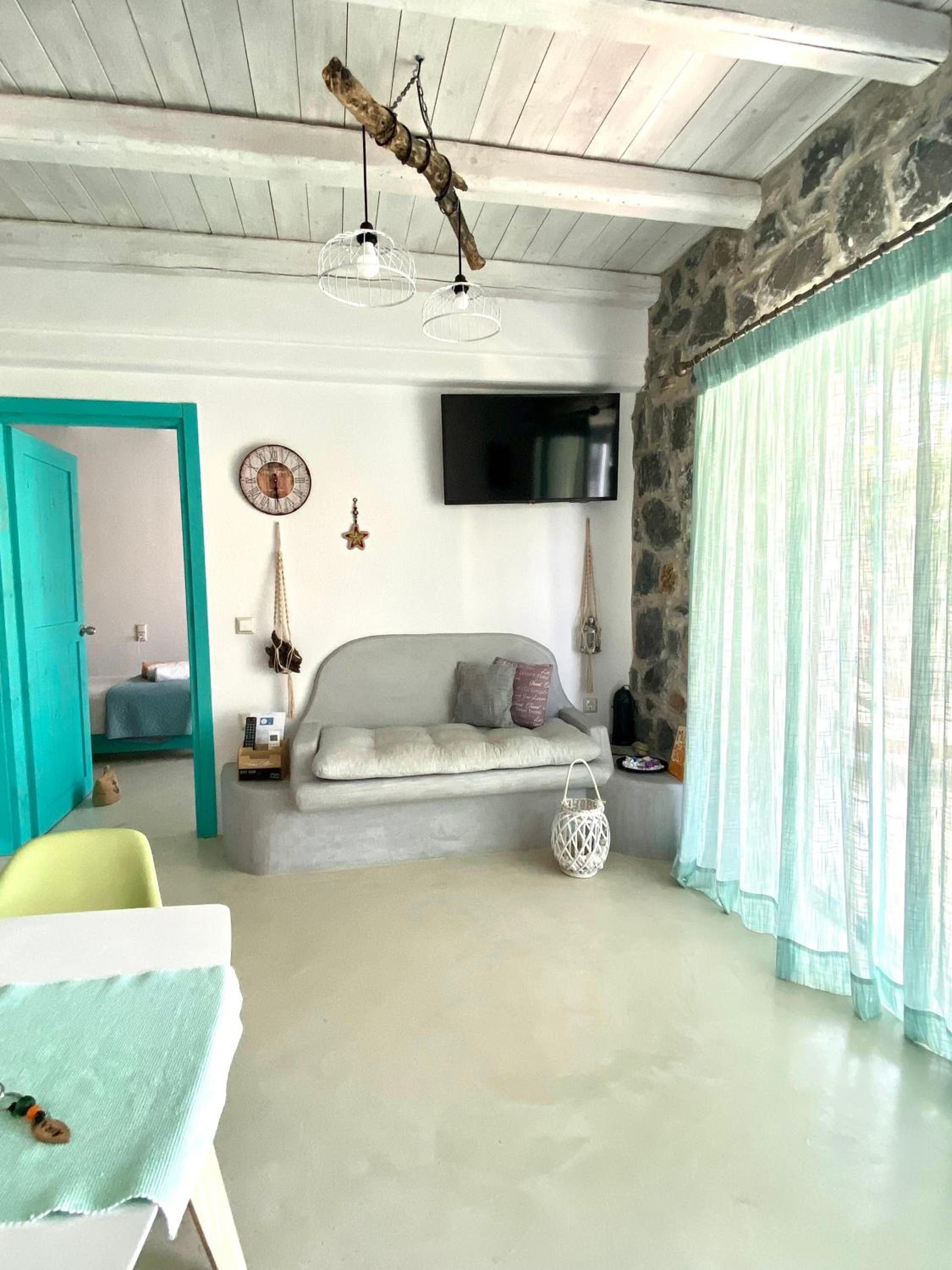 Family Two-Bedroom Suite with Hydromassage Plunge Pool photo 1