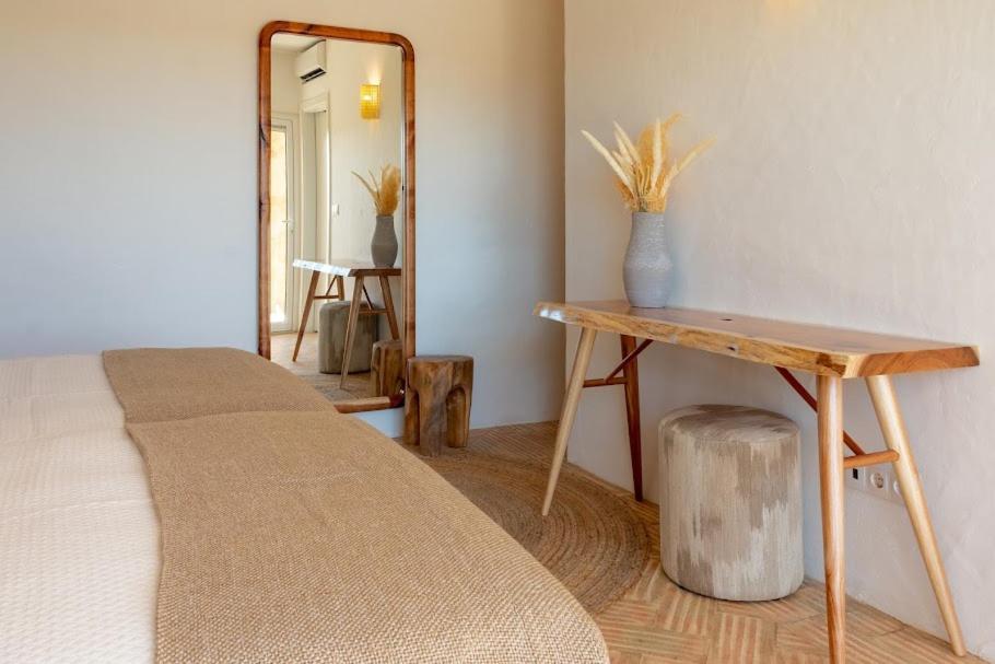 Deluxe Double or Twin Room with Pool View