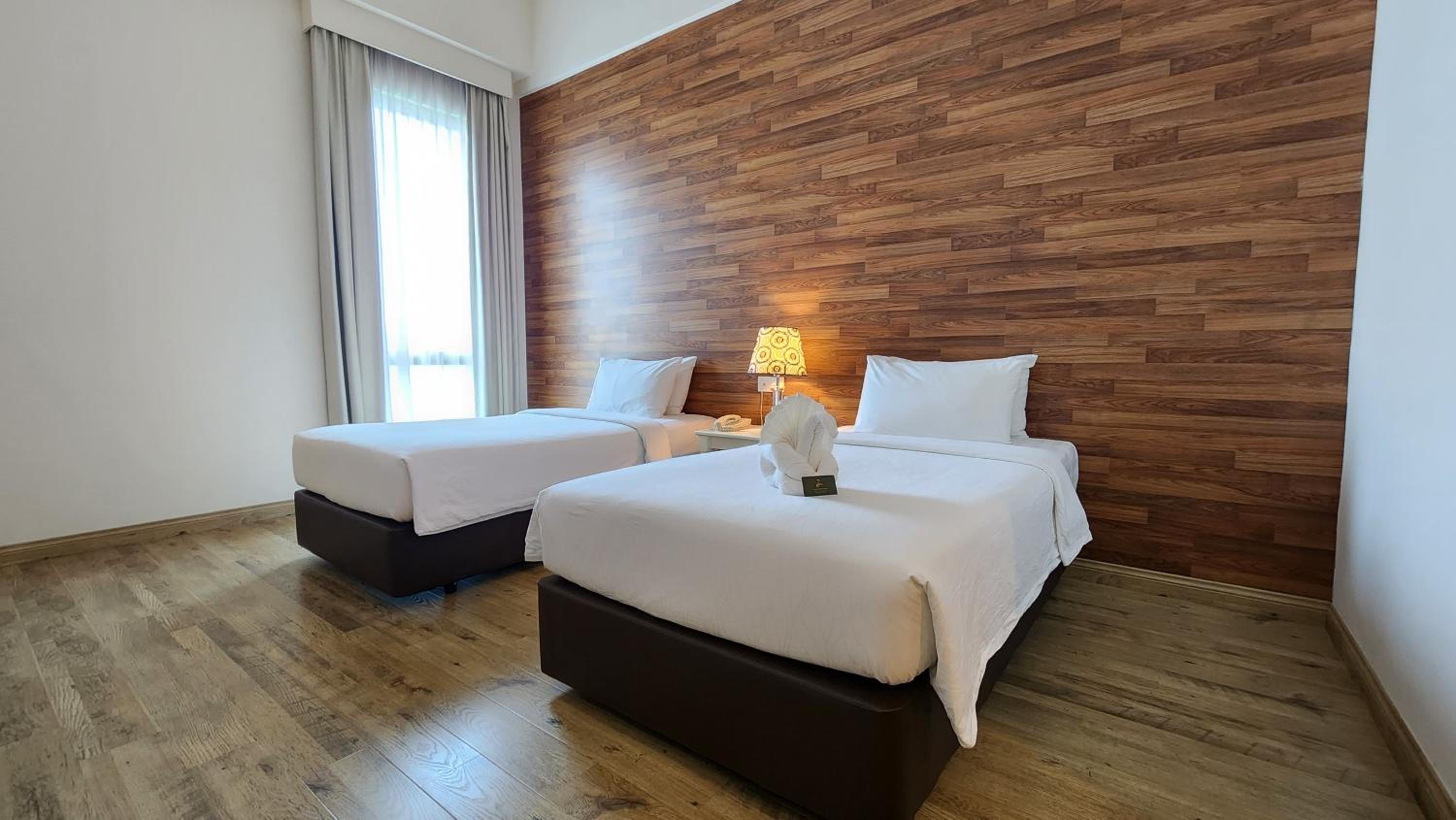 Premier Twin Room photo 2