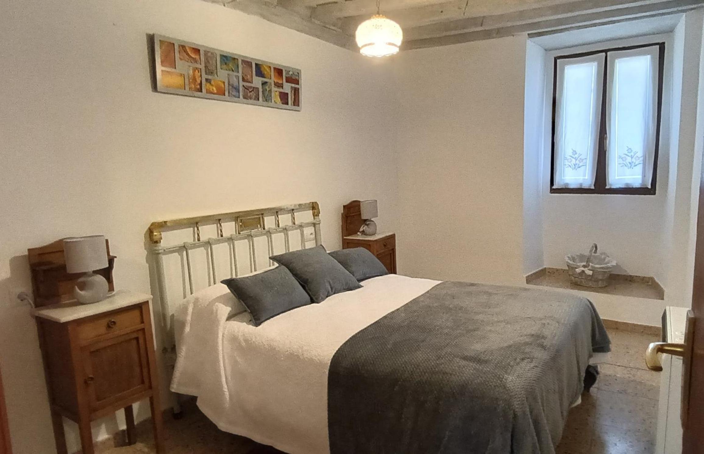 Four-Bedroom House photo 3