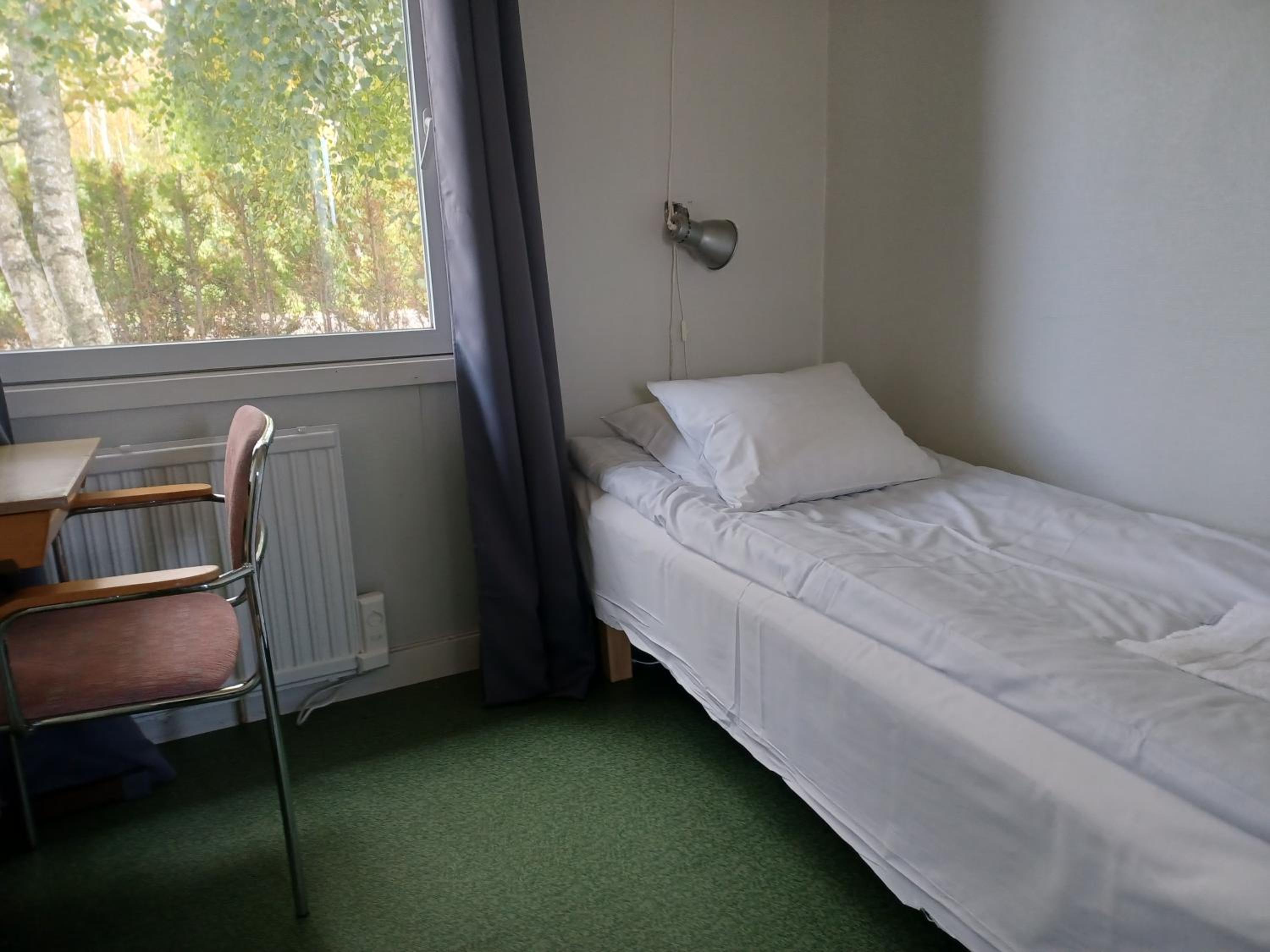 Single Room with Shared Bathroom photo 1