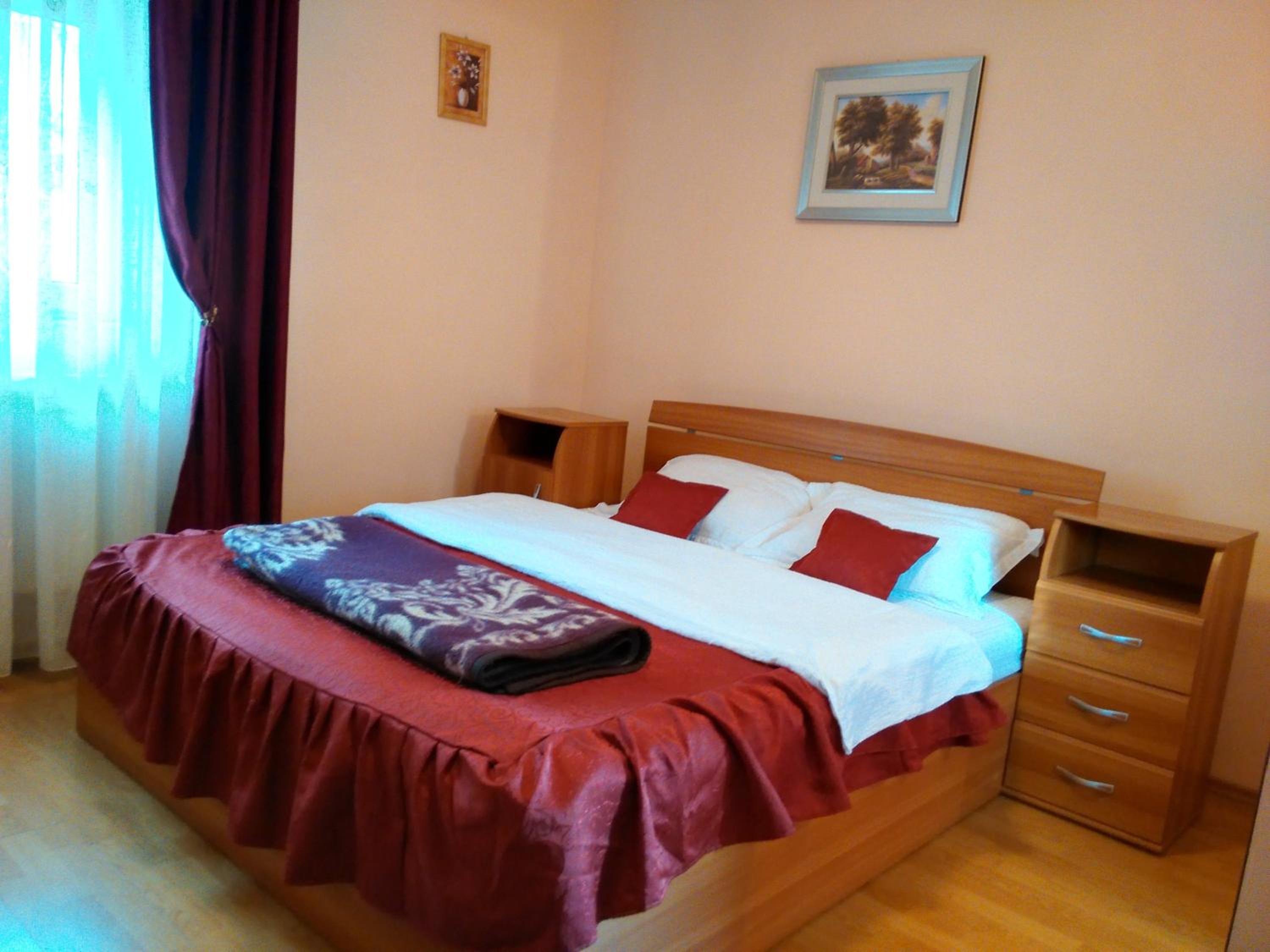 Double Room - Photo 6