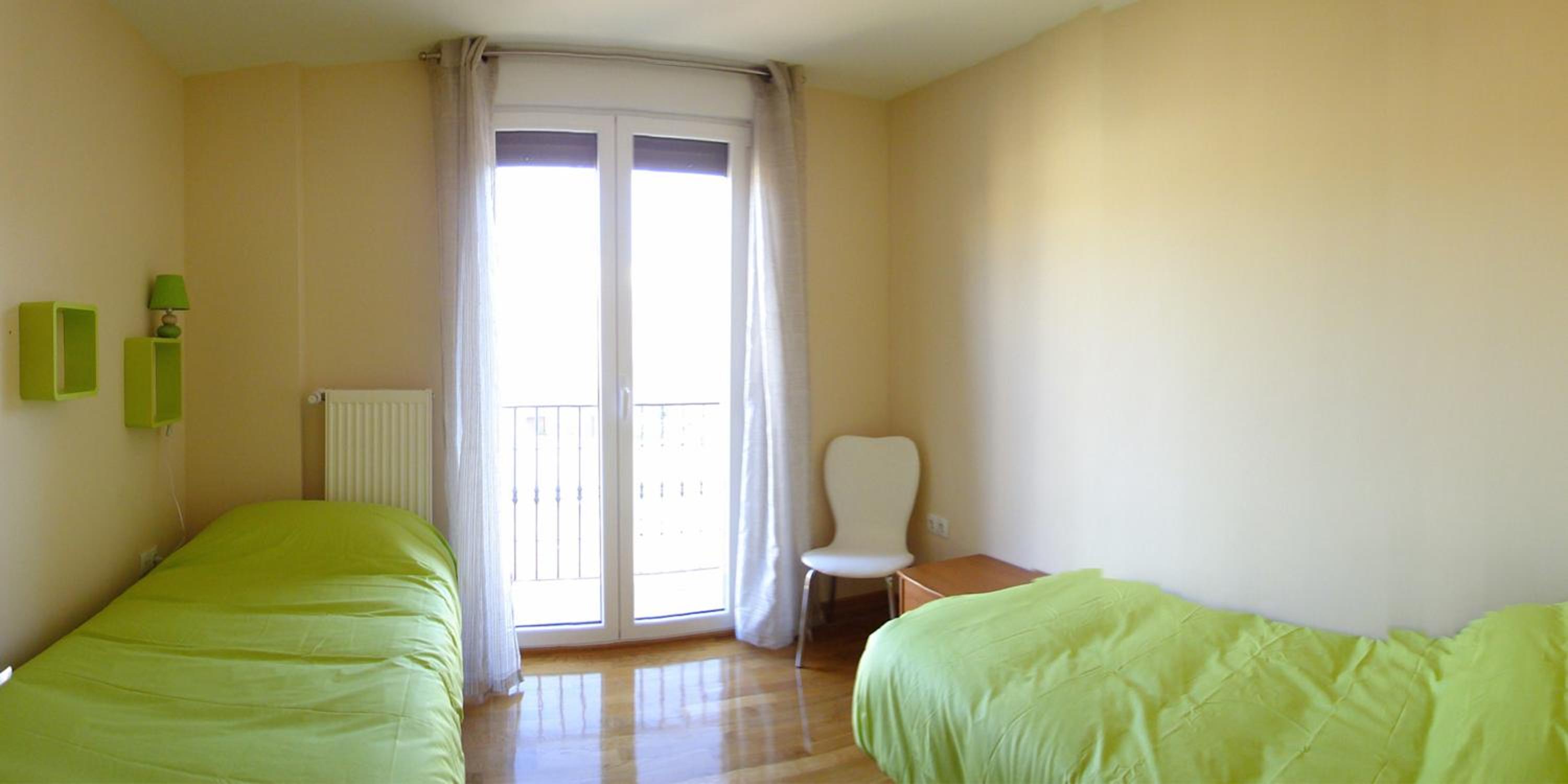 Two-Bedroom Apartment - Photo 2