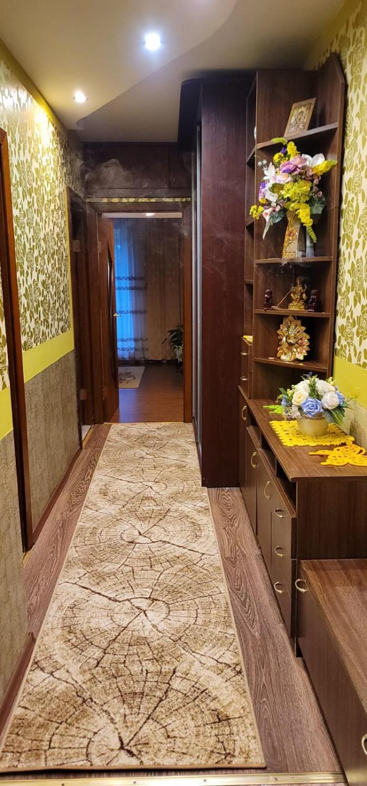 One-Bedroom Apartment - Photo 11