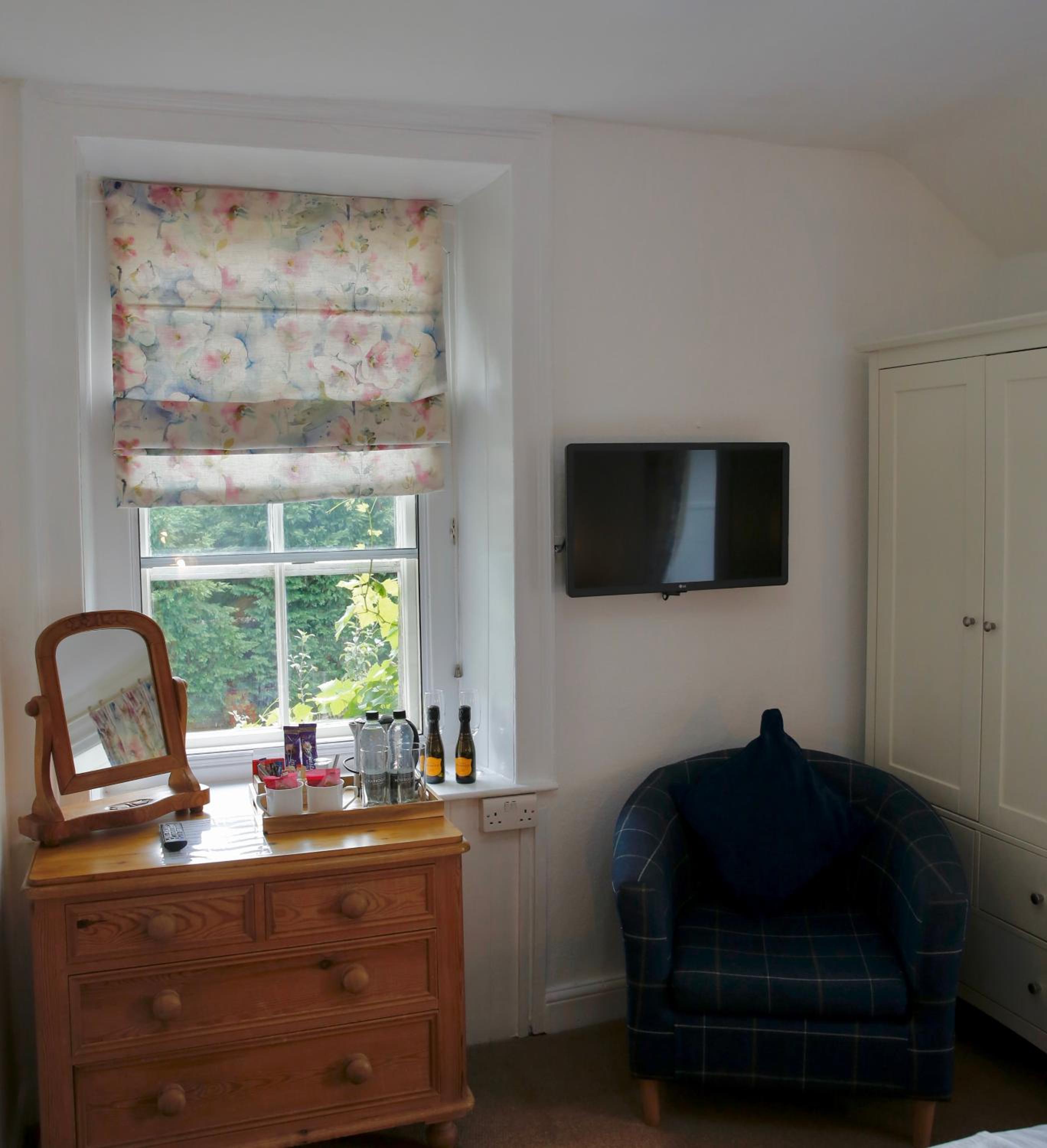 Double Room with Private Bathroom photo 3