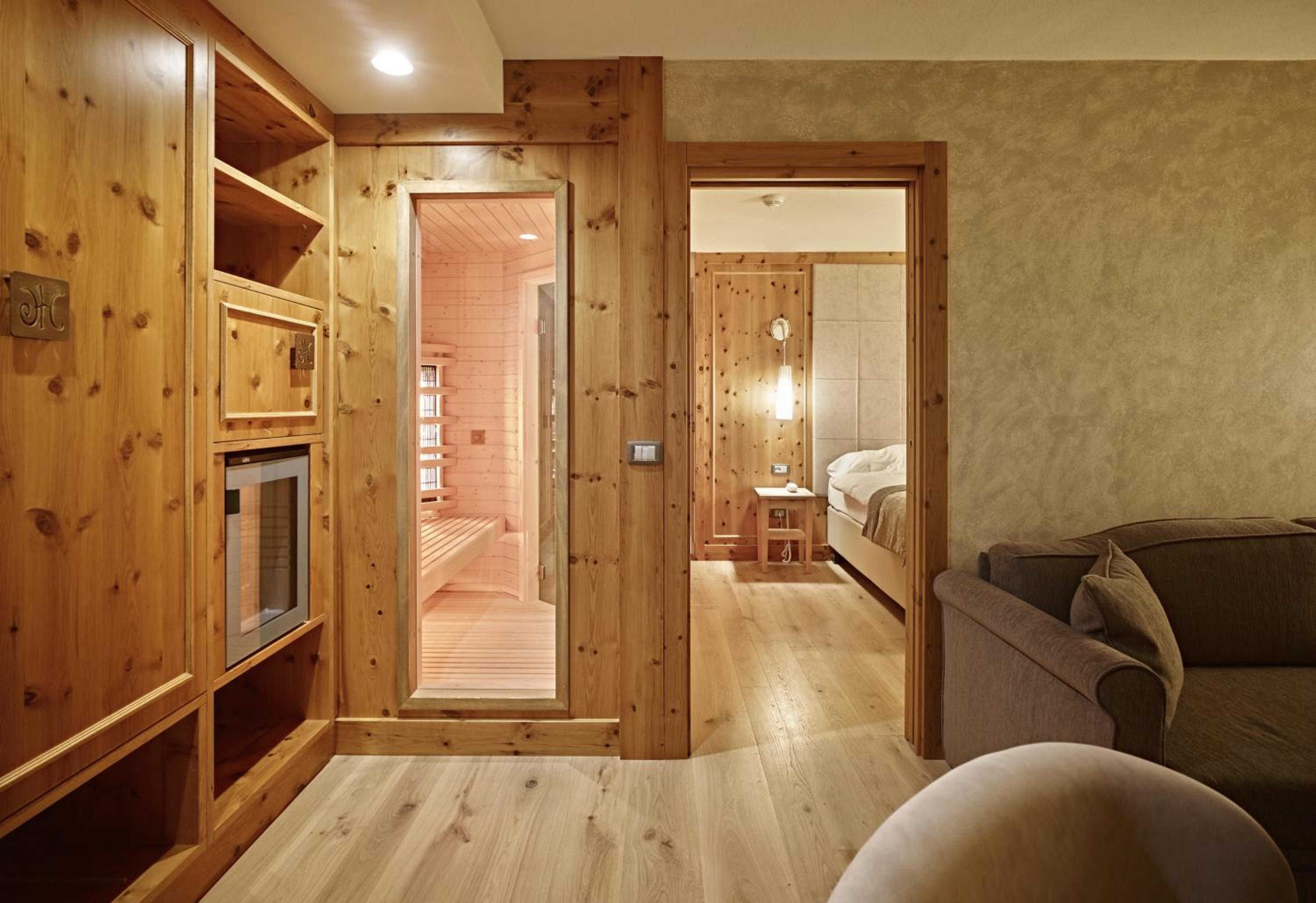 Luxury Suite photo 1