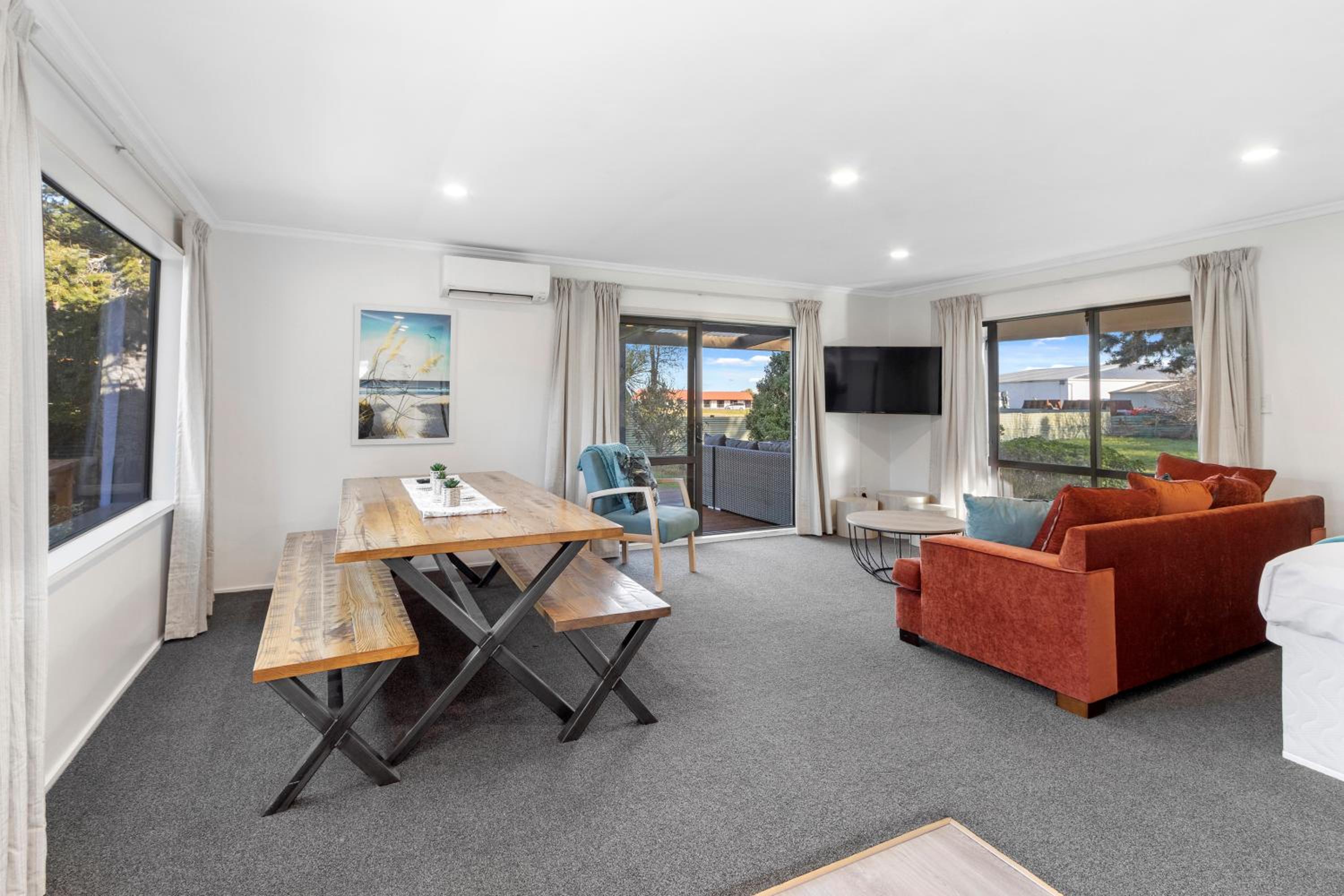 Deluxe Family Room photo 3