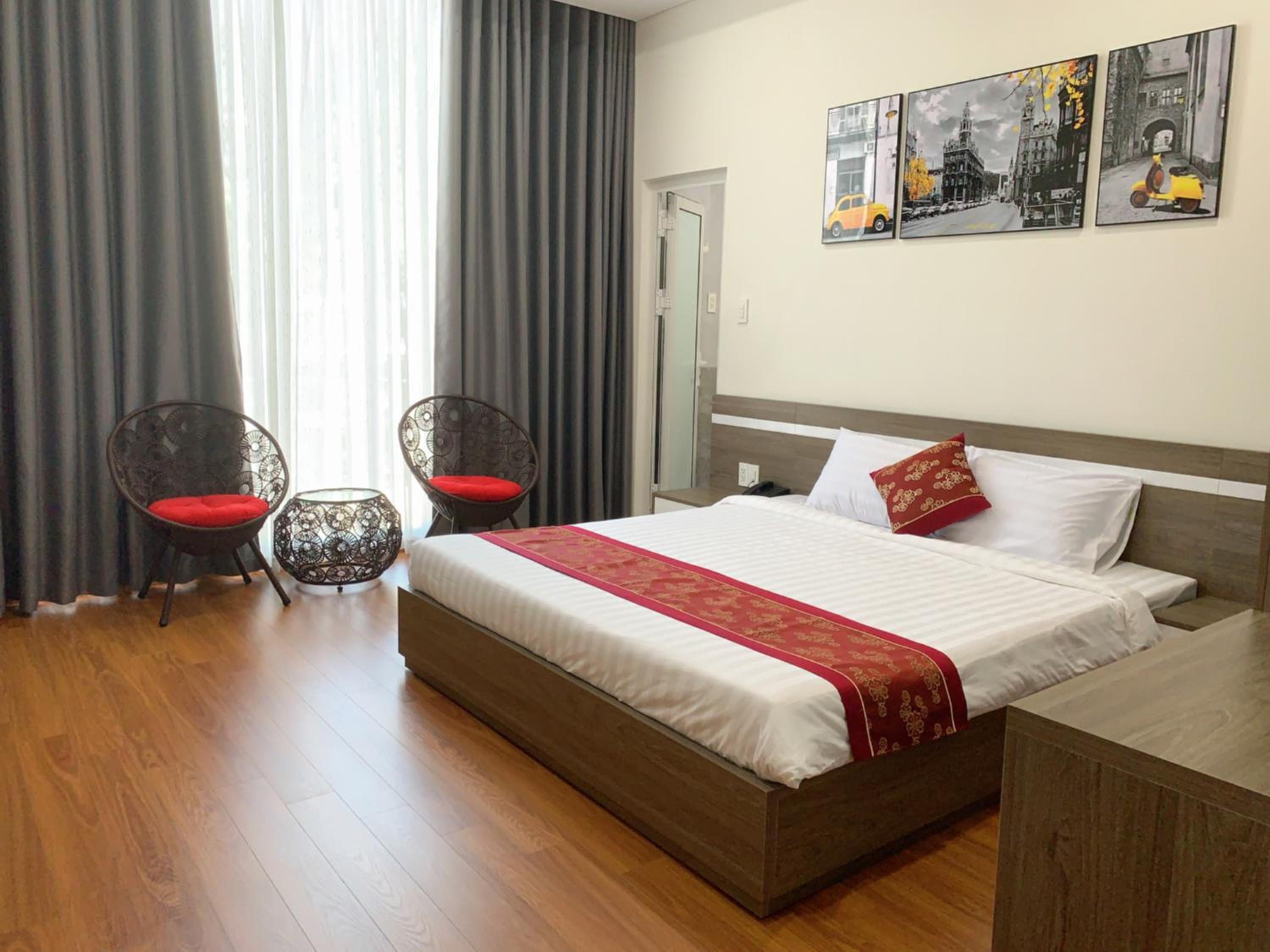 Large Single Room photo 2
