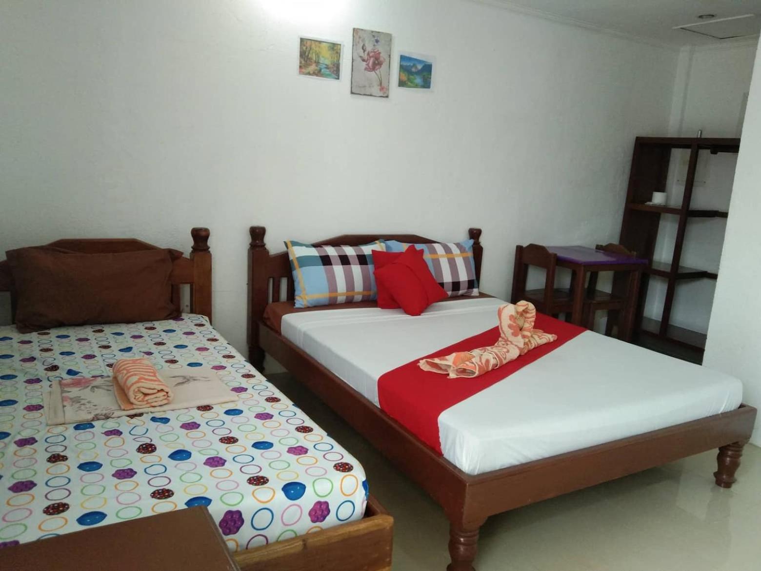 Family Room - Photo 7