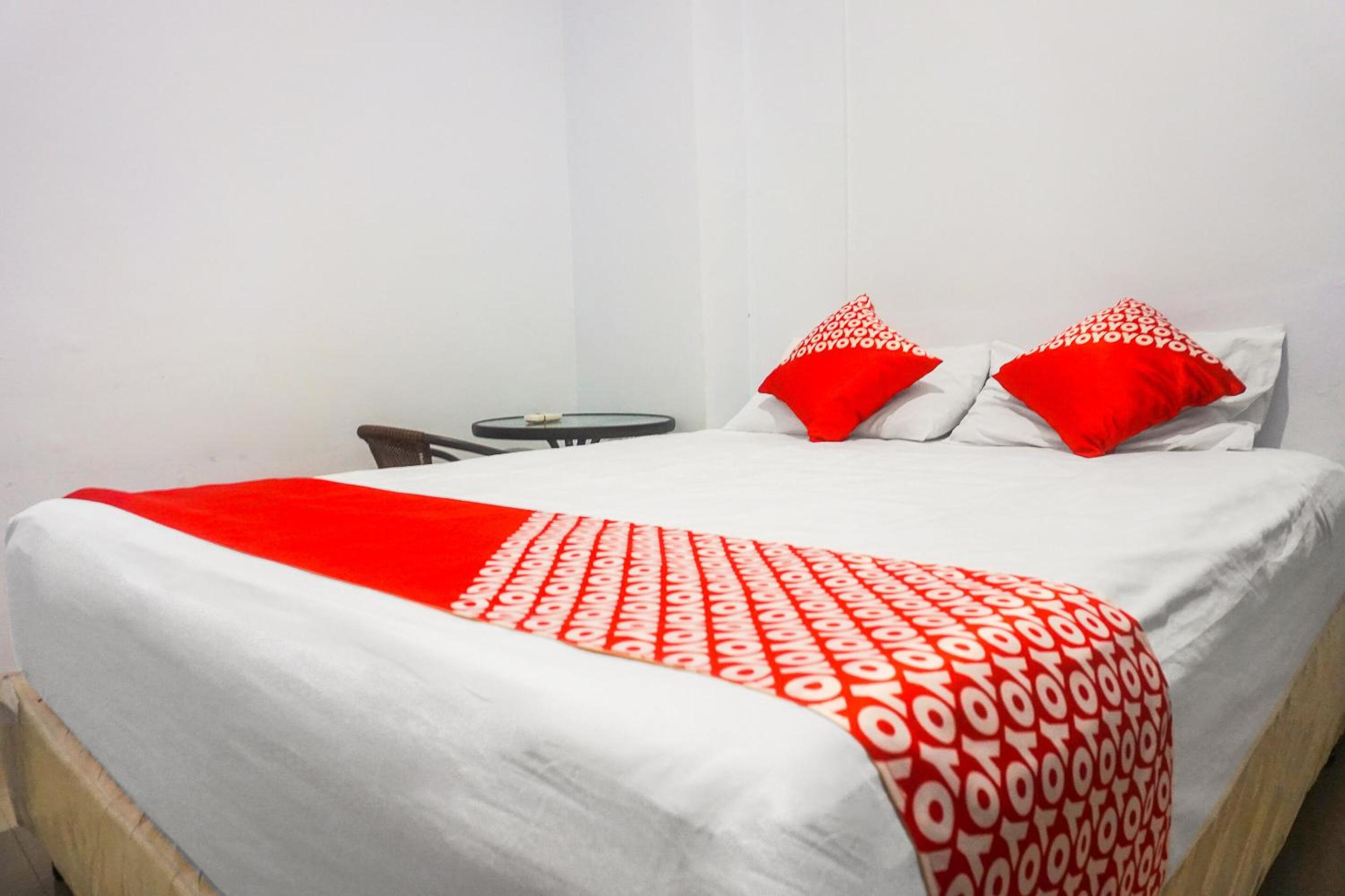Standard Double Room - Photo 10