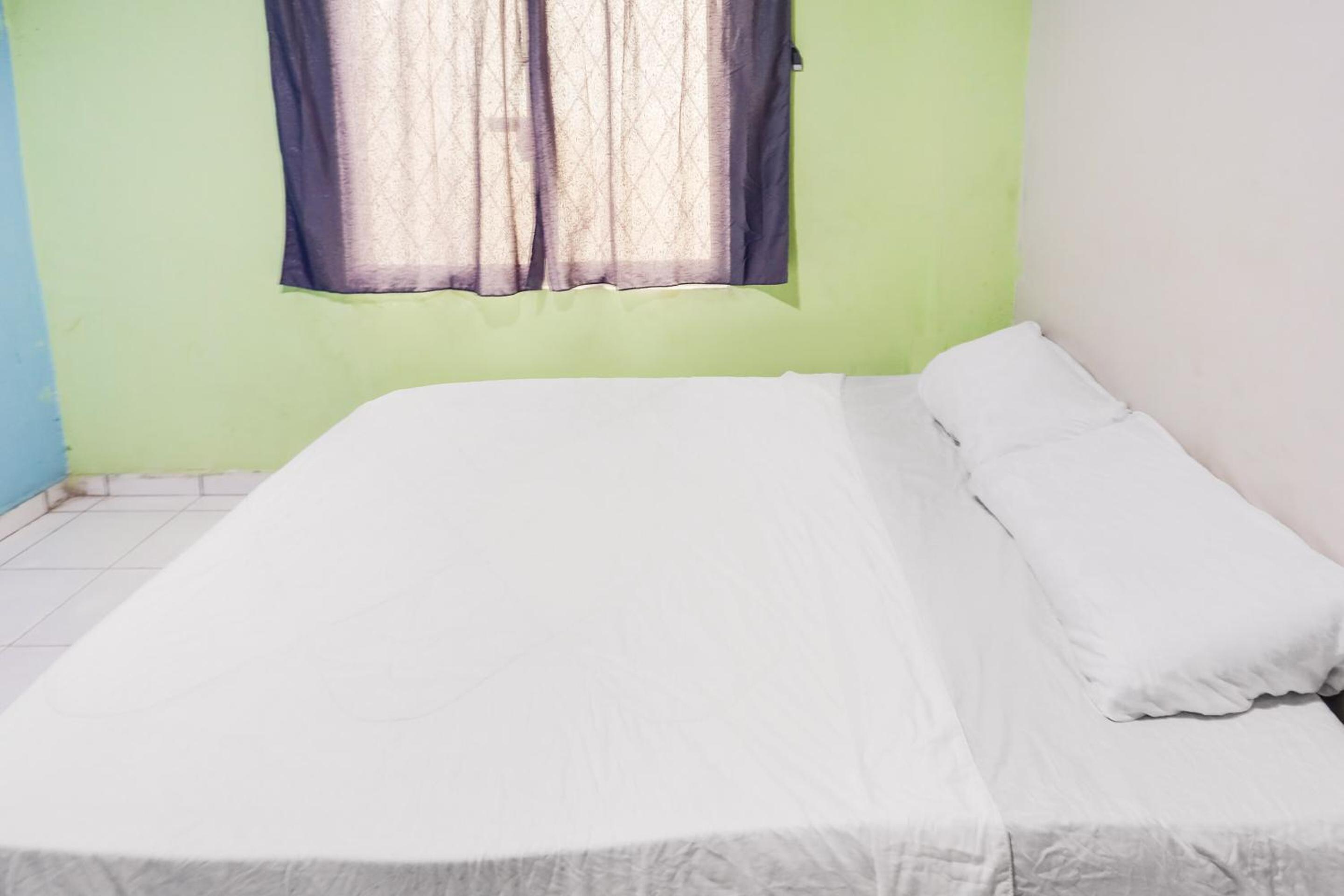 Double Room - Photo 5
