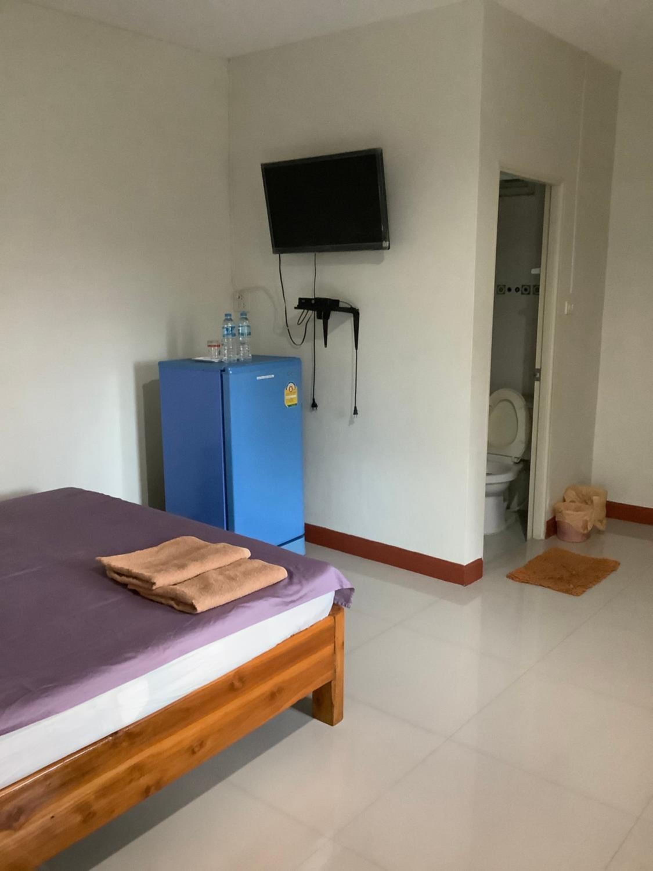 Double Room - Photo 7
