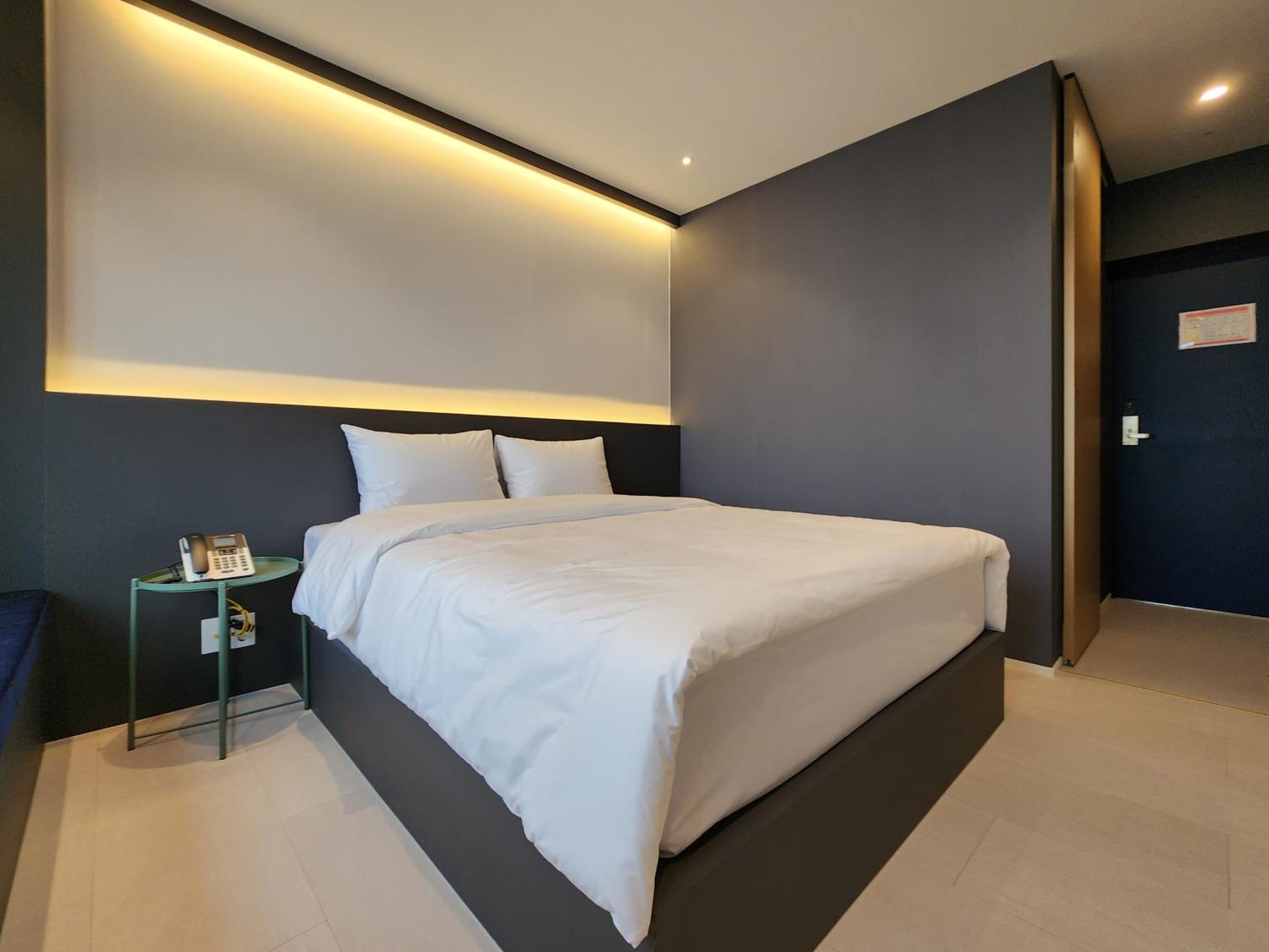 Double Room - Photo 6