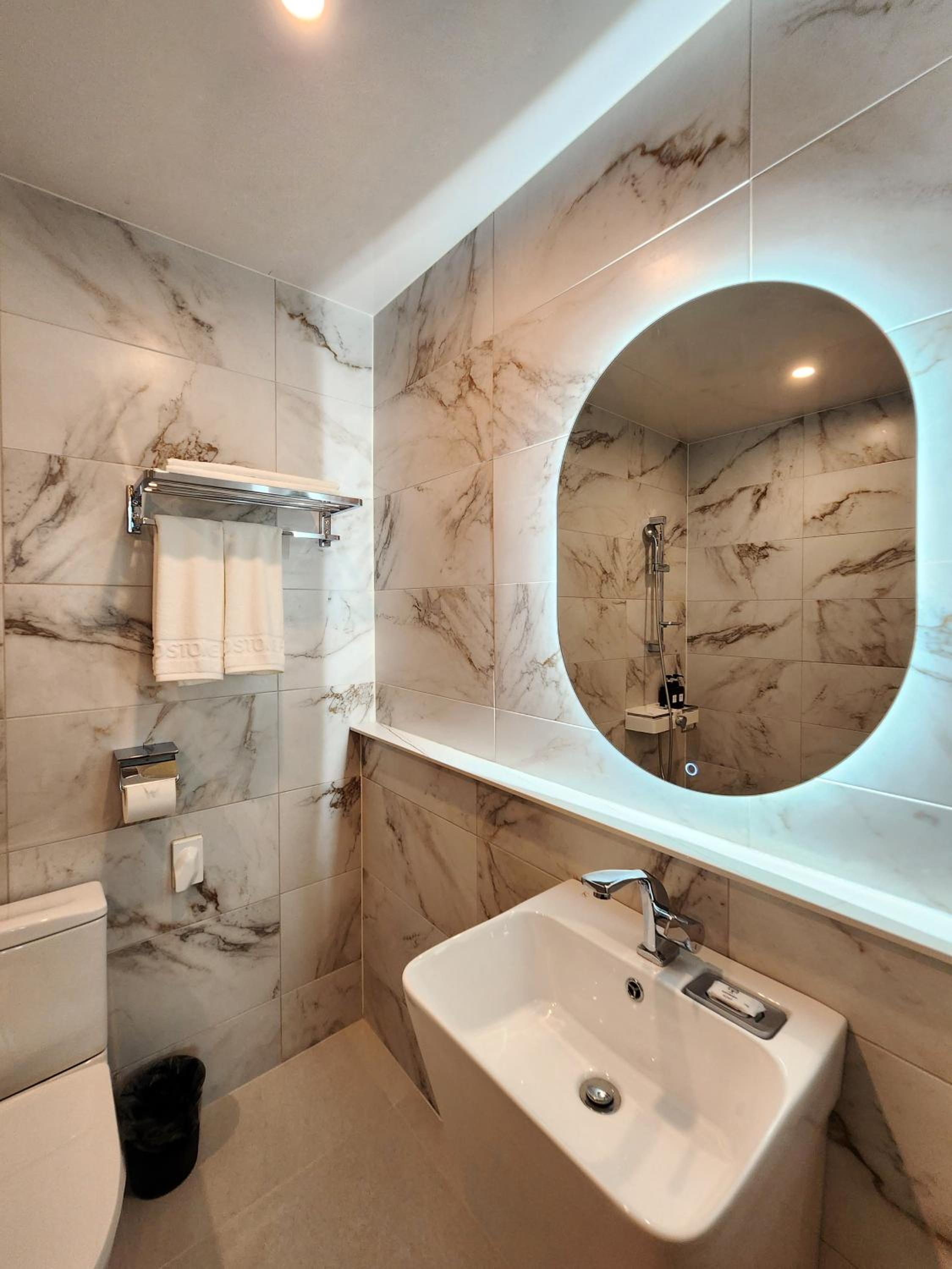 Deluxe Double Room - Photo 6