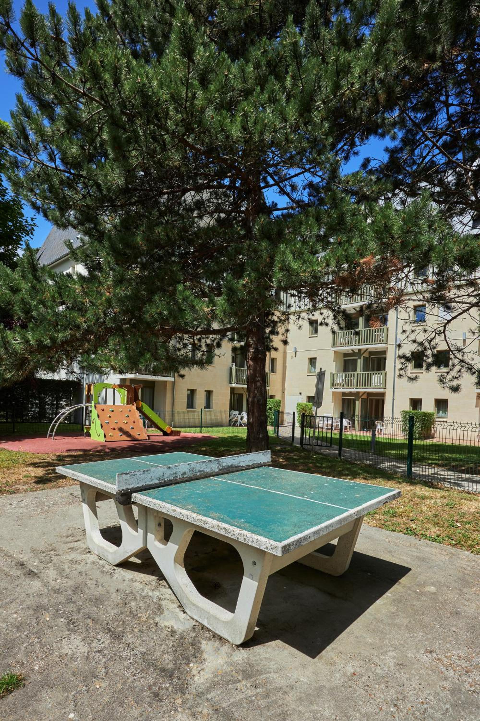 Studio with Sleeping Alcove and Terrace or Balcony (4 People) - Photo 21