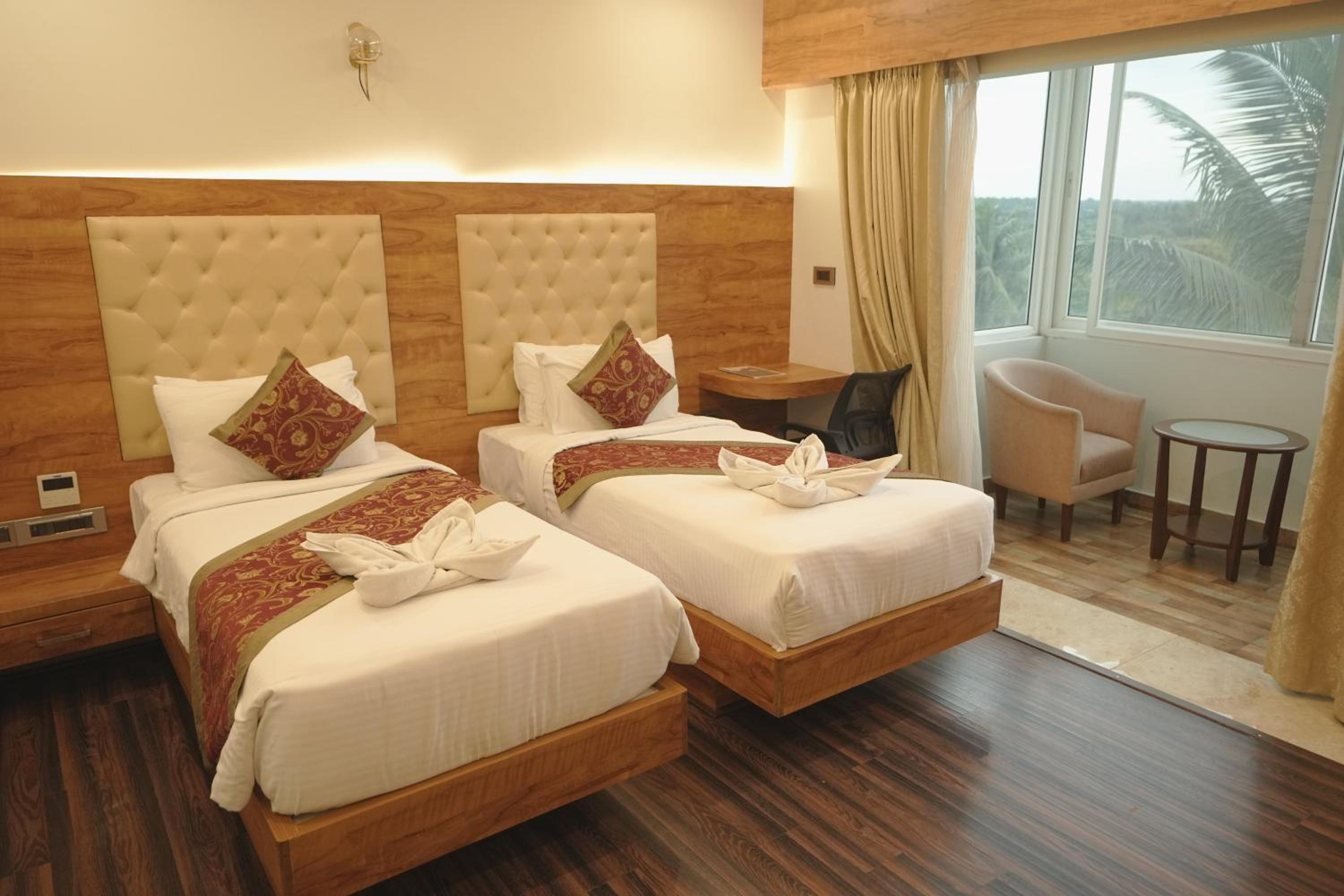 Superior Double or Twin Room - Photo 12