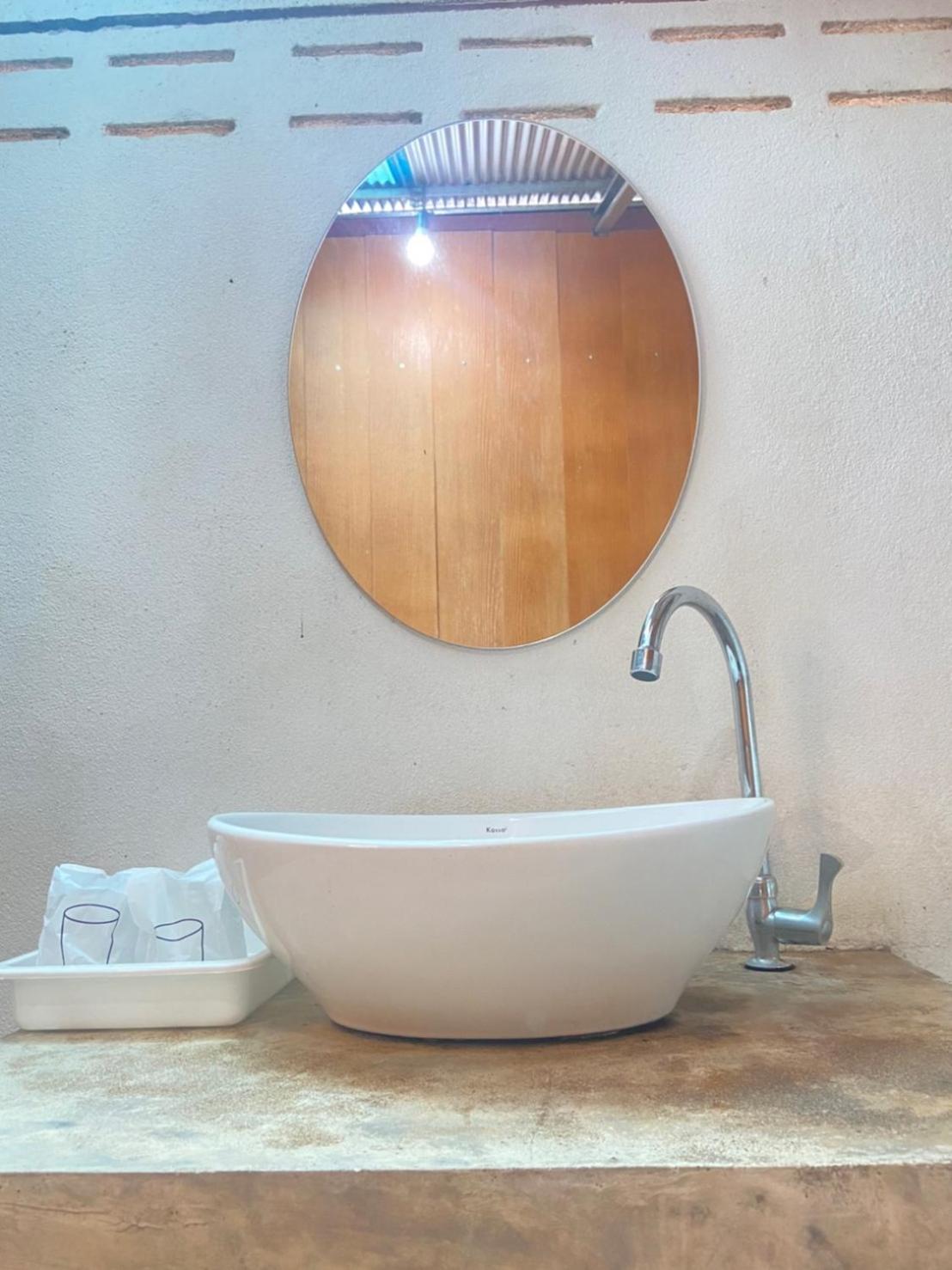 Double Room with Private Bathroom - Photo 8