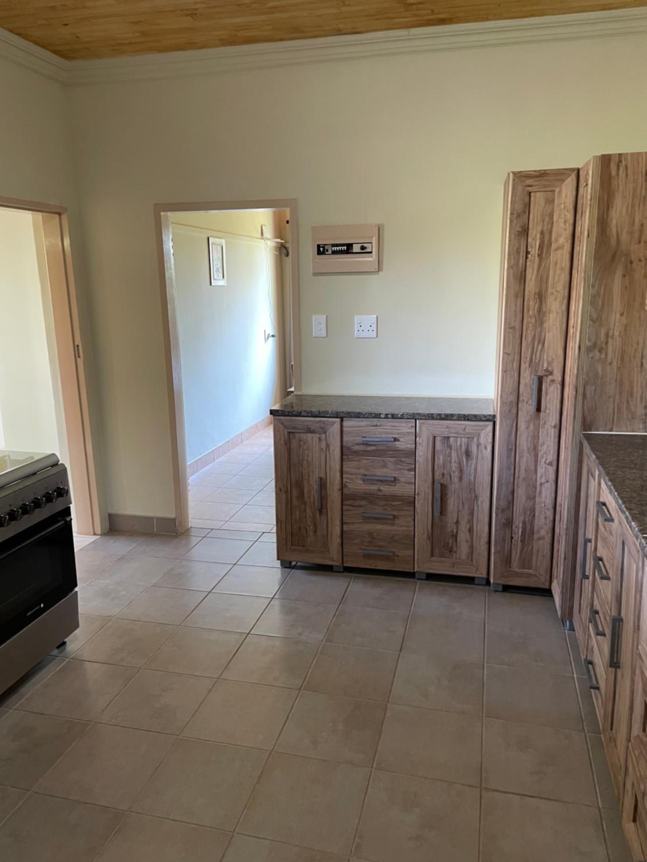 Four-Bedroom House - Photo 11