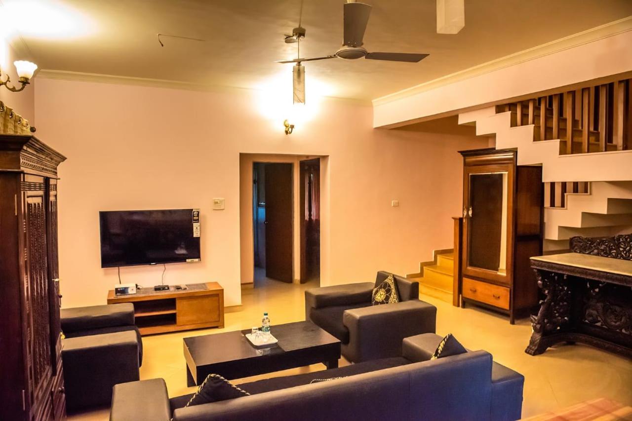 Villa photo 3
