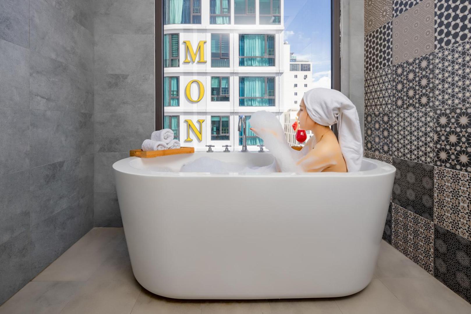 Suite Double Or Twin With Partial Sea View With Bath Tub - Photo 15
