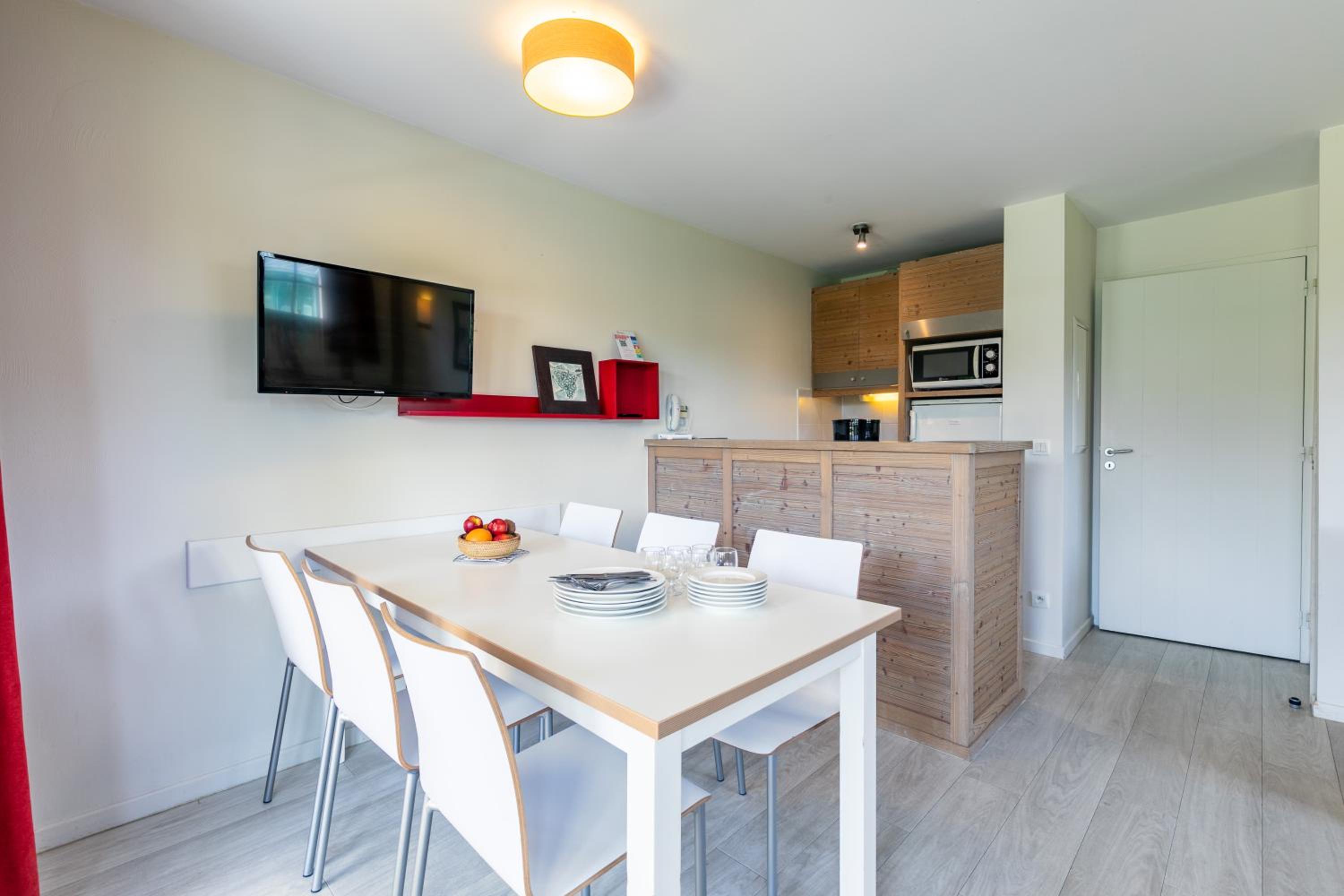 Two-Bedroom Duplex Apartment (7 People) - Photo 7