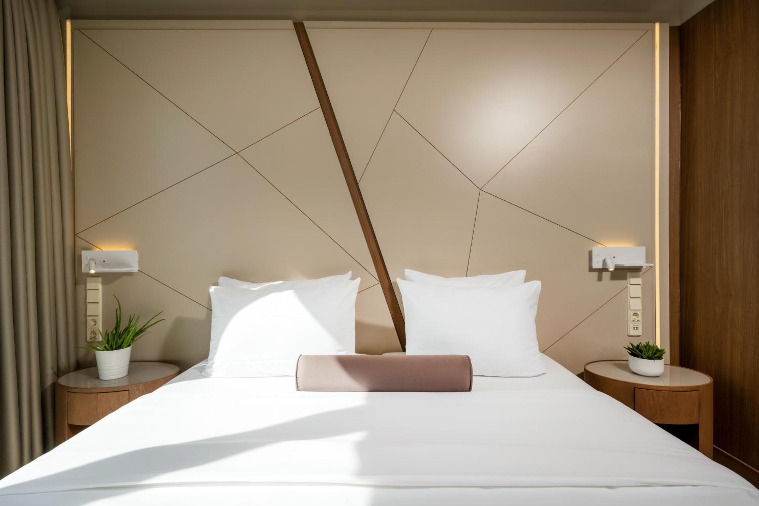 Superior Double or Twin Room photo 3