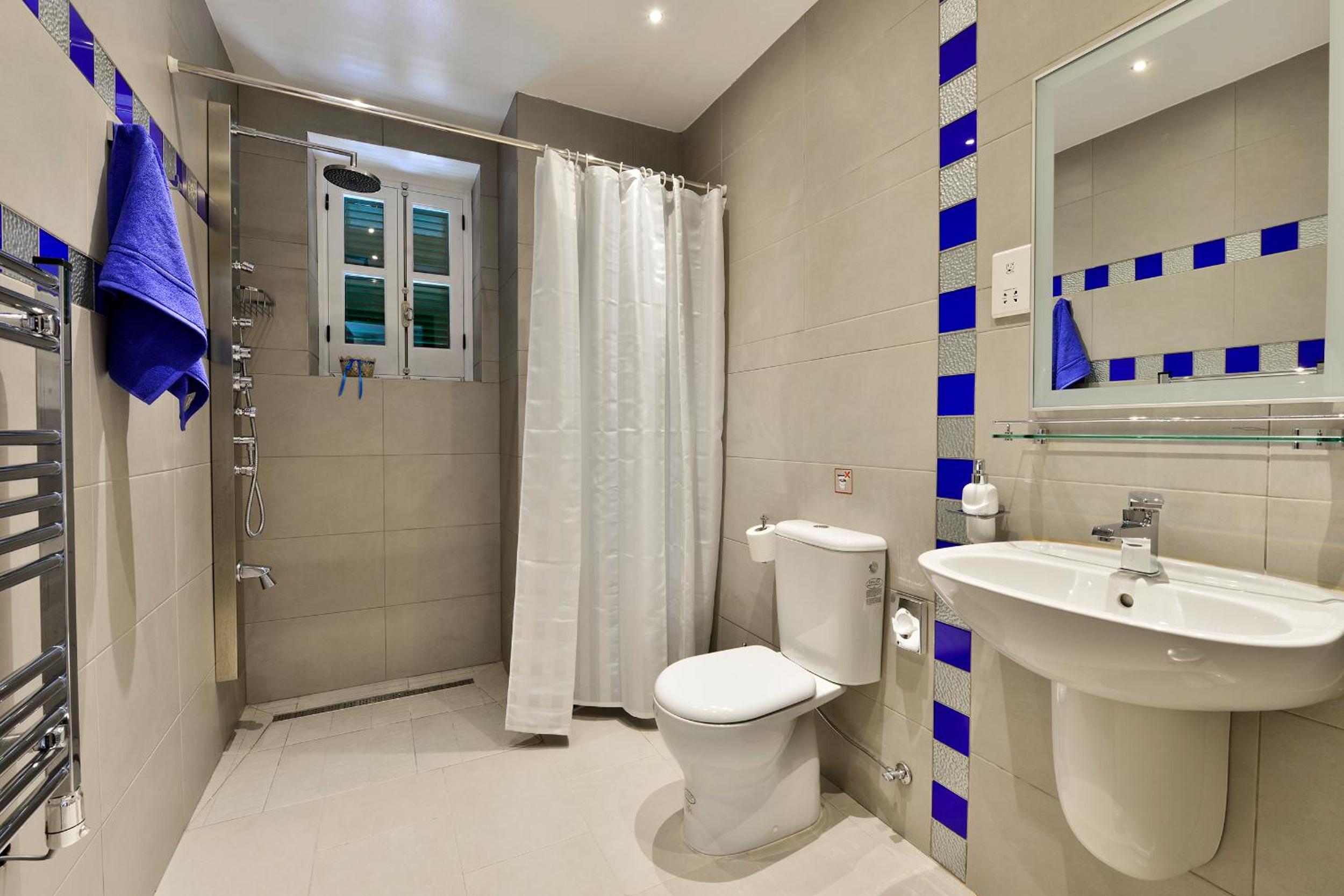 Two-Bedroom Suite - Disability Access photo 2