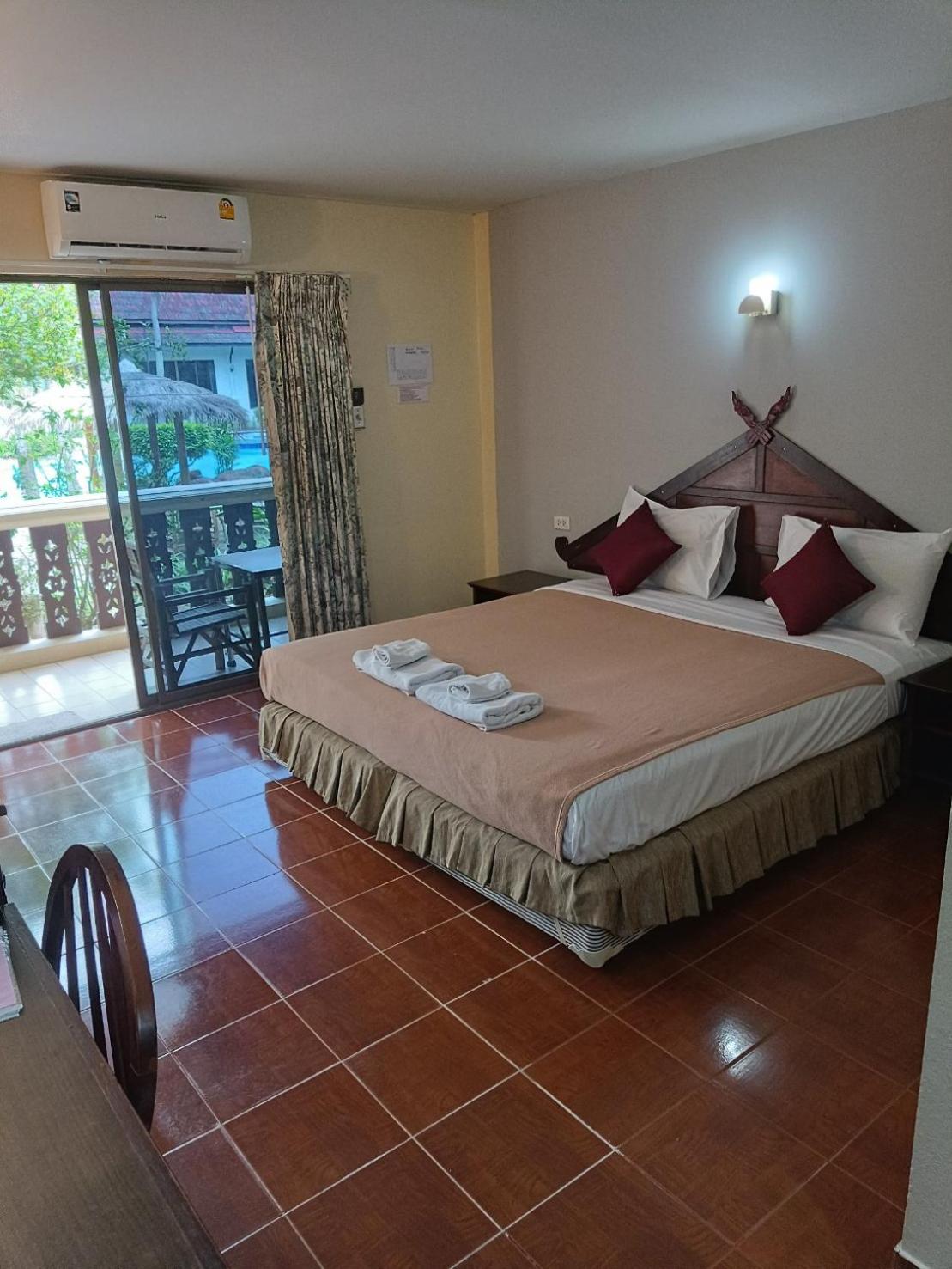 Double Room with Pool View photo 1