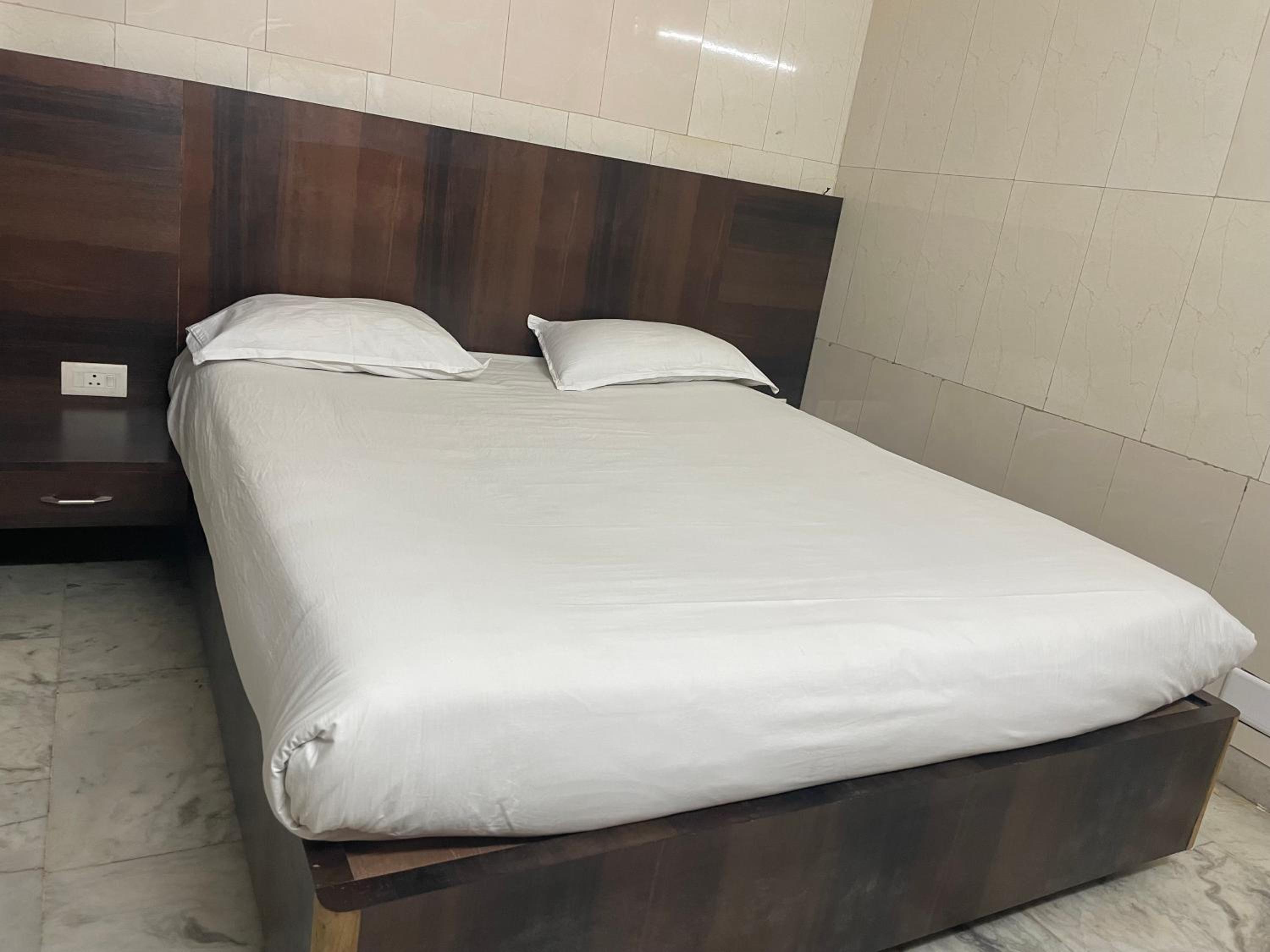 Double Room - Photo 4
