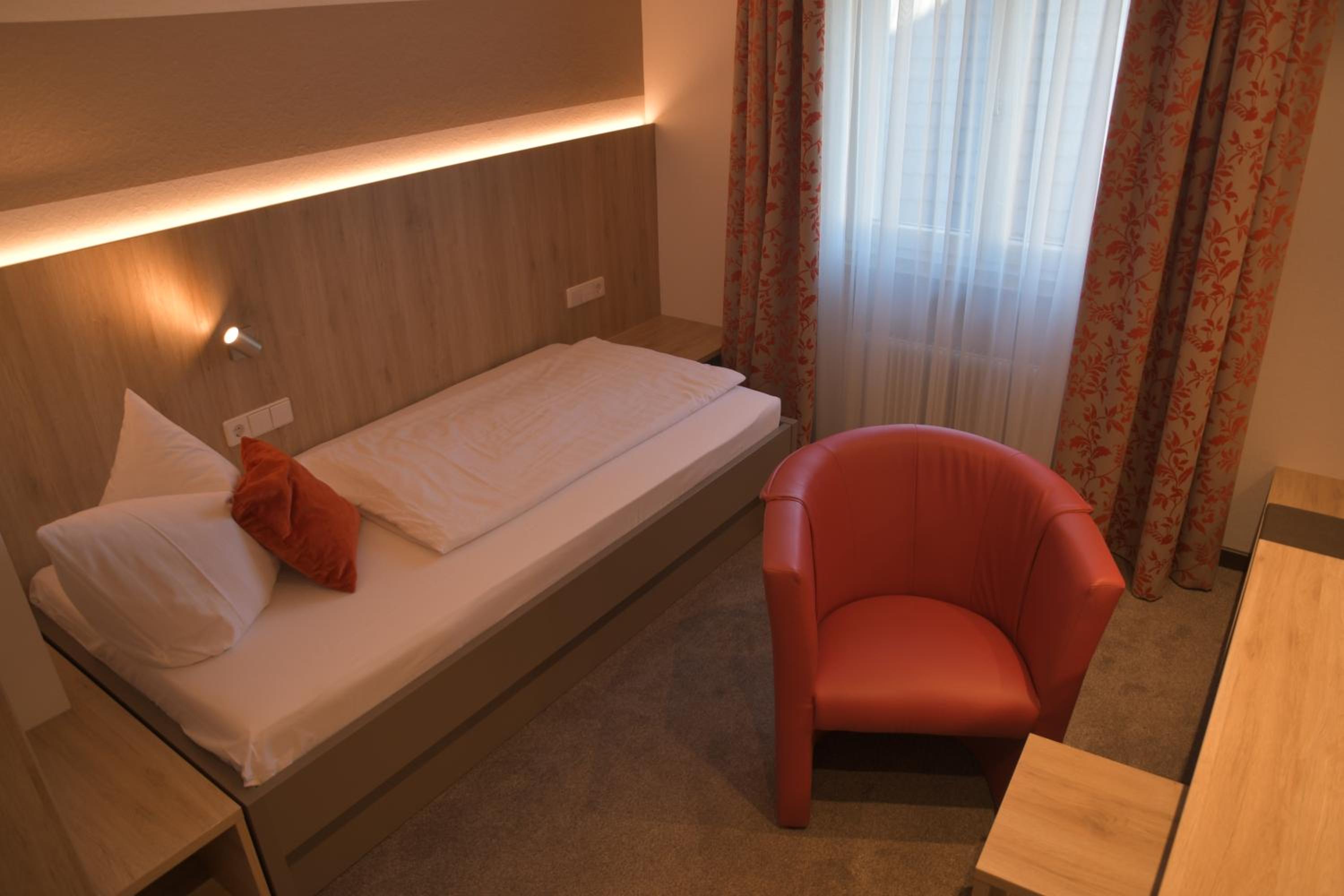 Single Room photo 1