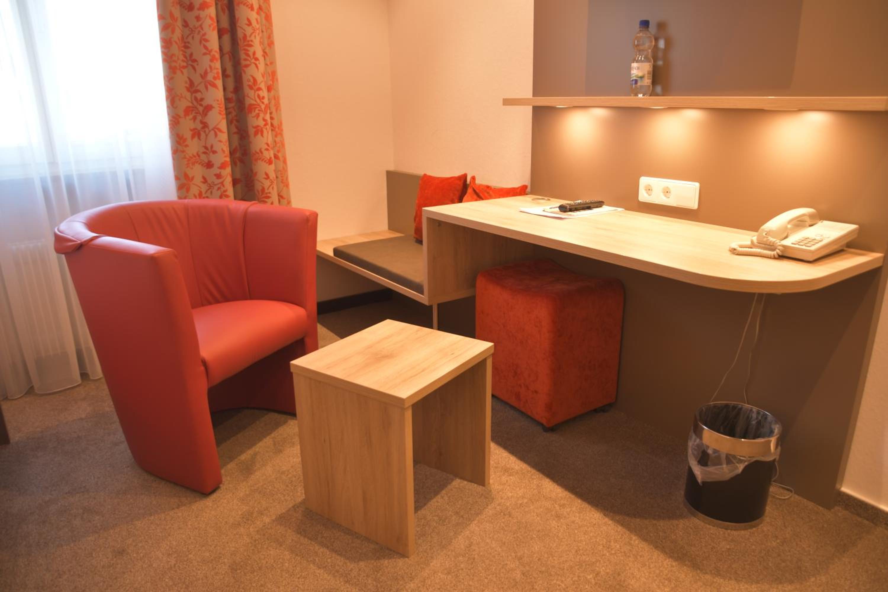 Single Room photo 3