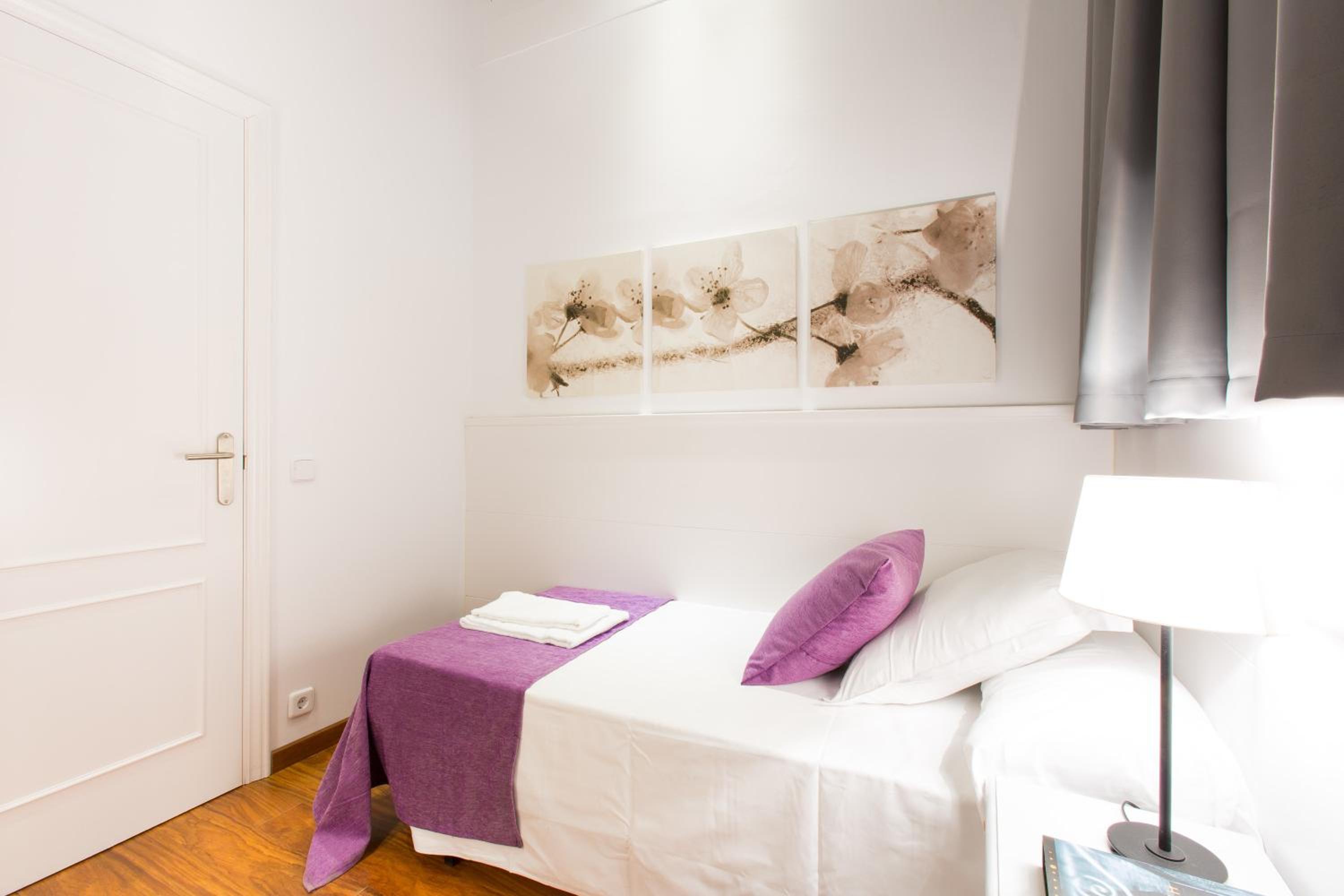 Apartamento de cuatro habitaciones Confort III - Balmes, 11.