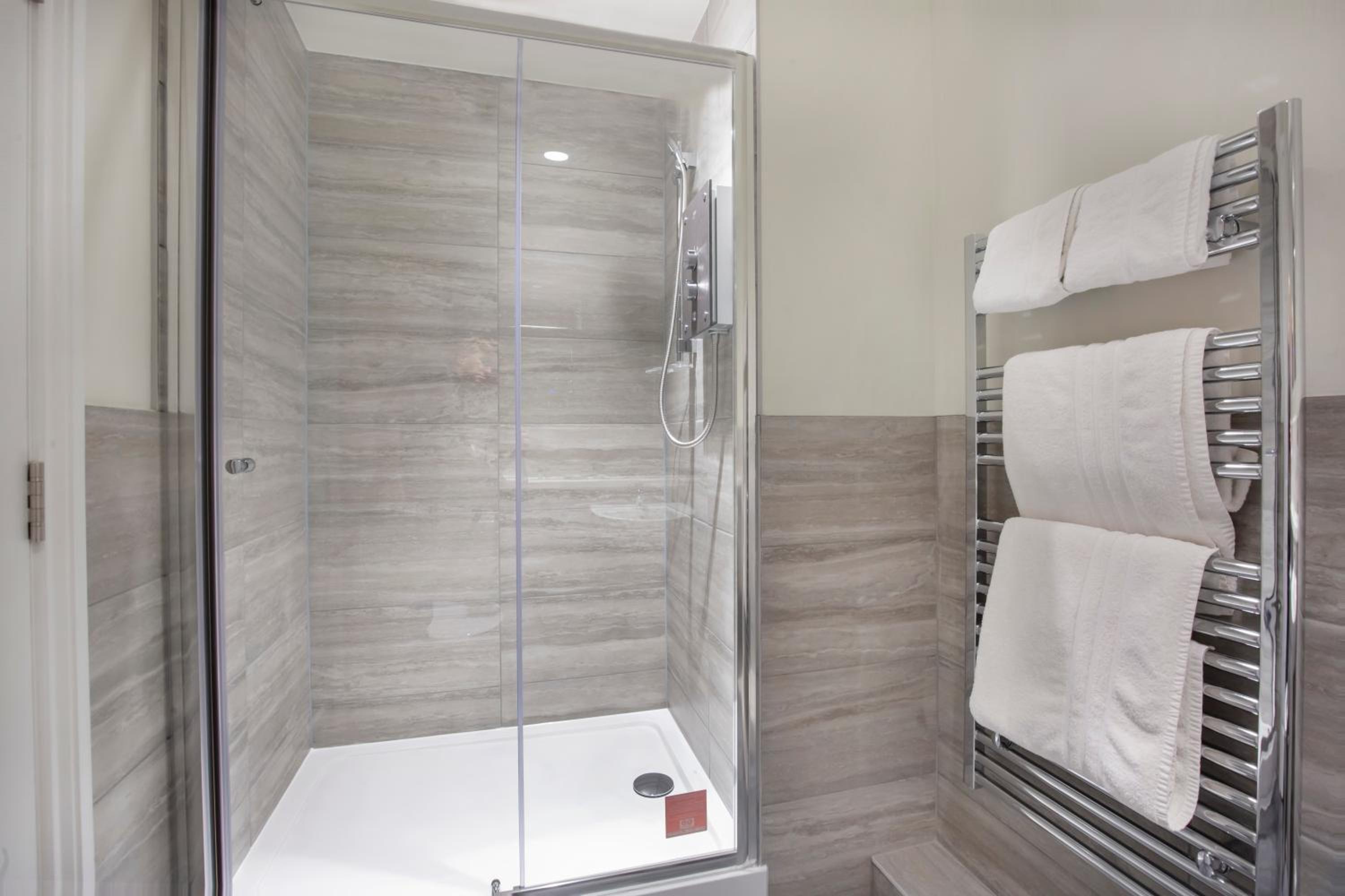 Double Room - Photo 5