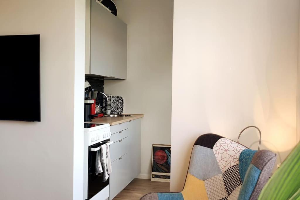One-Bedroom Apartment - Photo 8