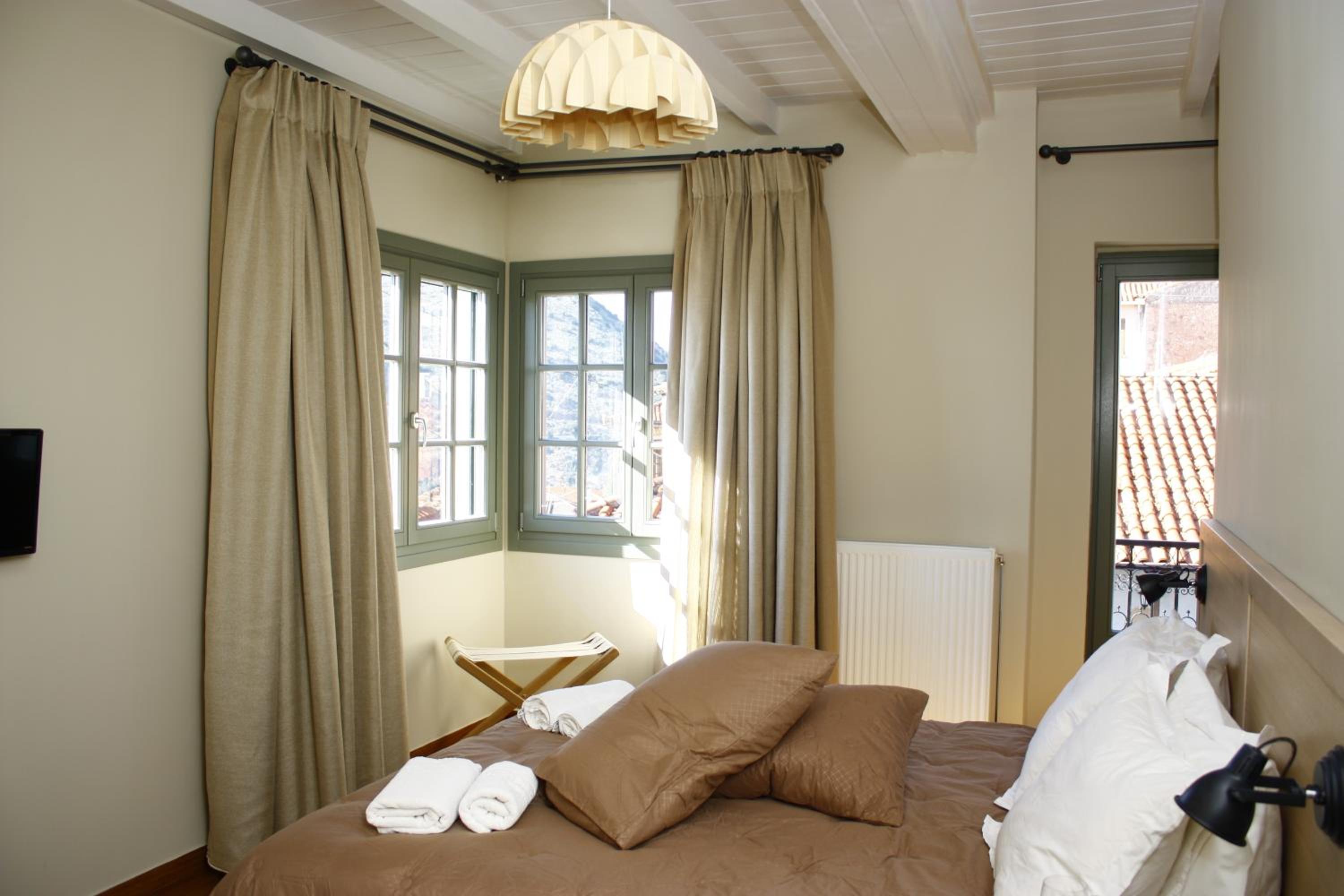 Double Room - Photo 11
